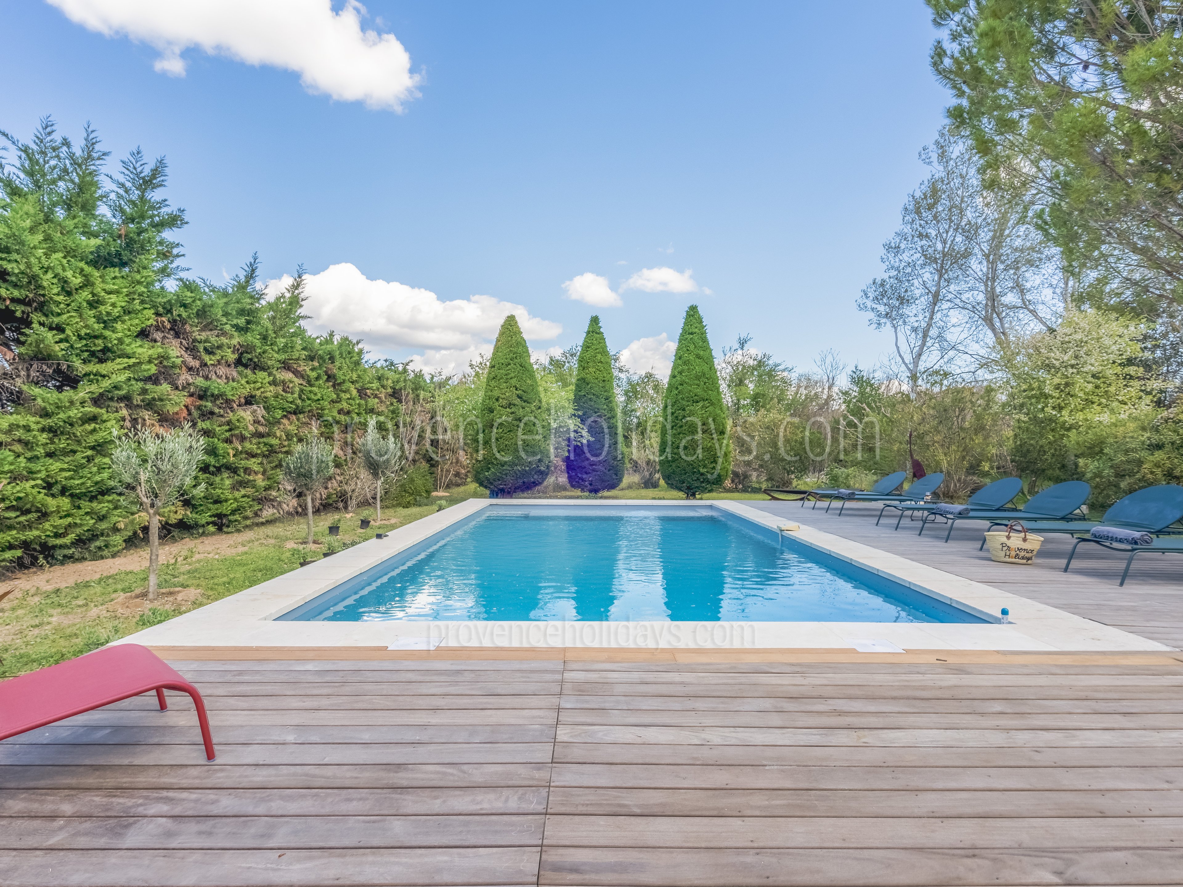 9 - Mas du Taureau: Villa: Pool