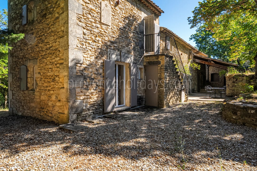 24 - Domaine des Pierres: Villa: Exterior