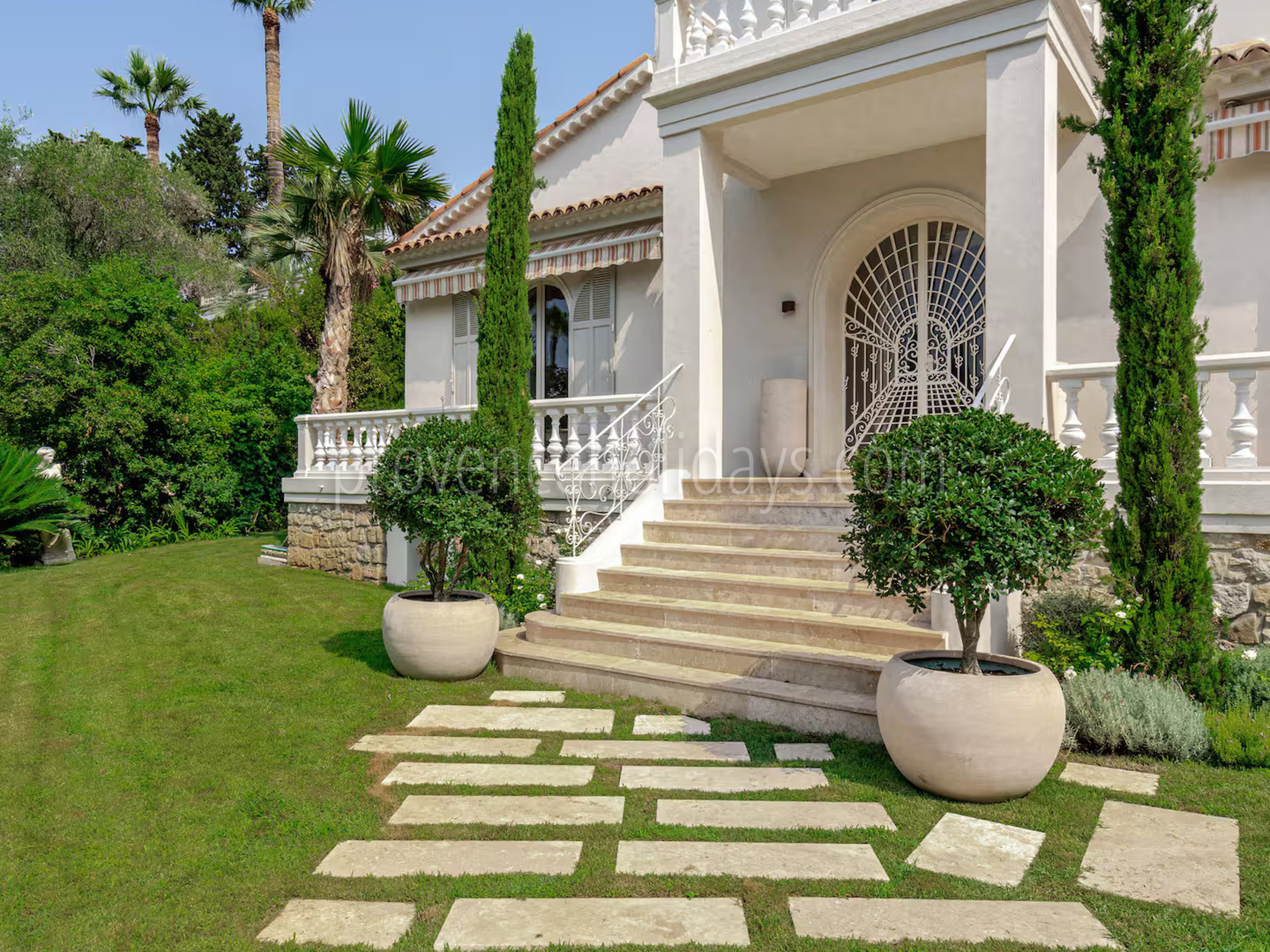82 - Villa Elite: Villa: Exterior