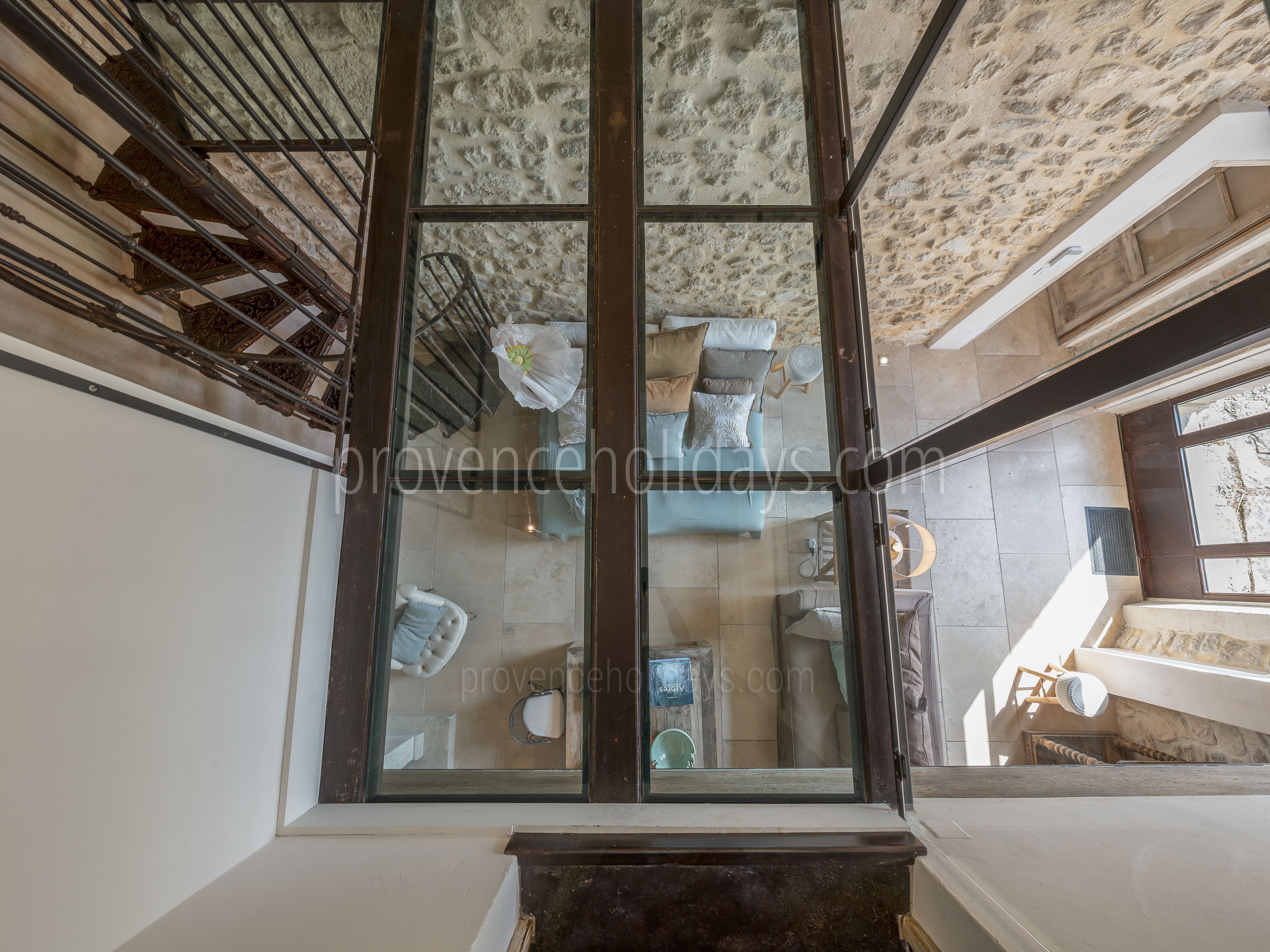 25 - Mas des Vignes: Villa: Interior