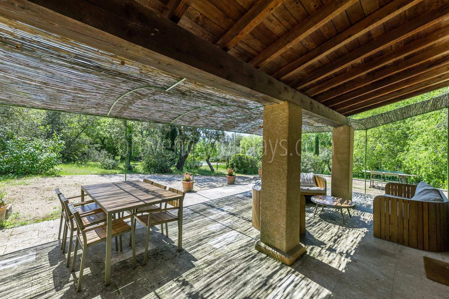 Stone house in Gordes - 3