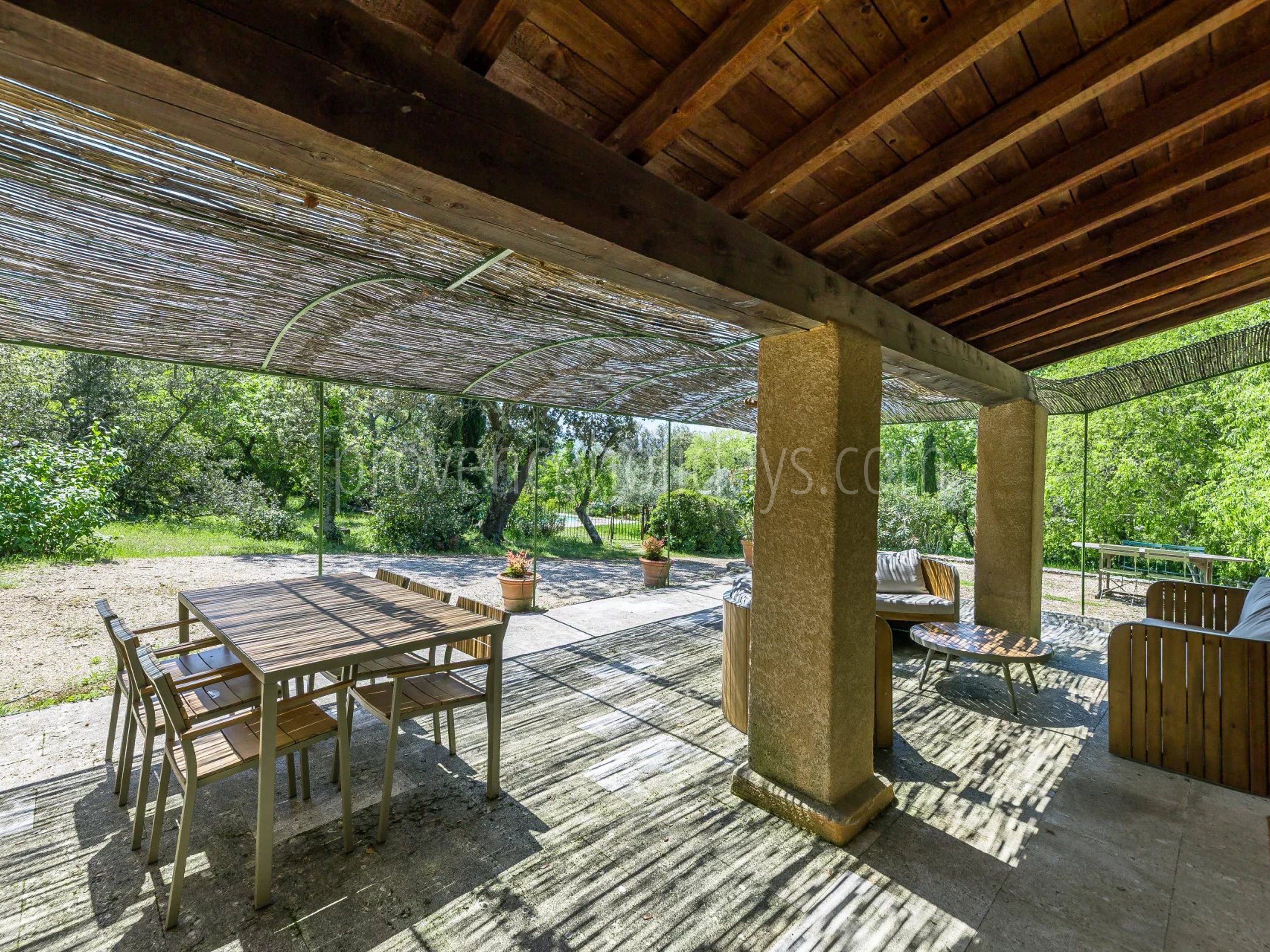 Stone house in Gordes - 3