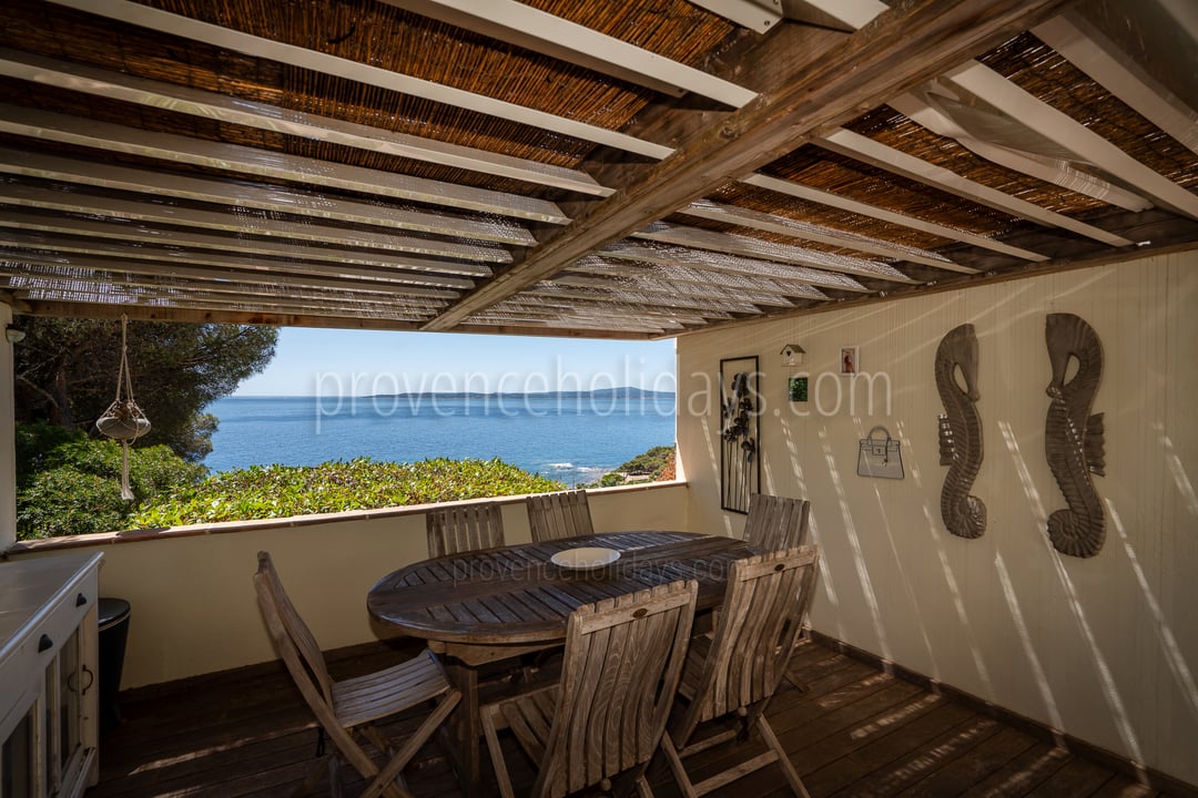 Exceptional seafront villa with infinity pool 4 - Villa Issa: Villa: Exterior