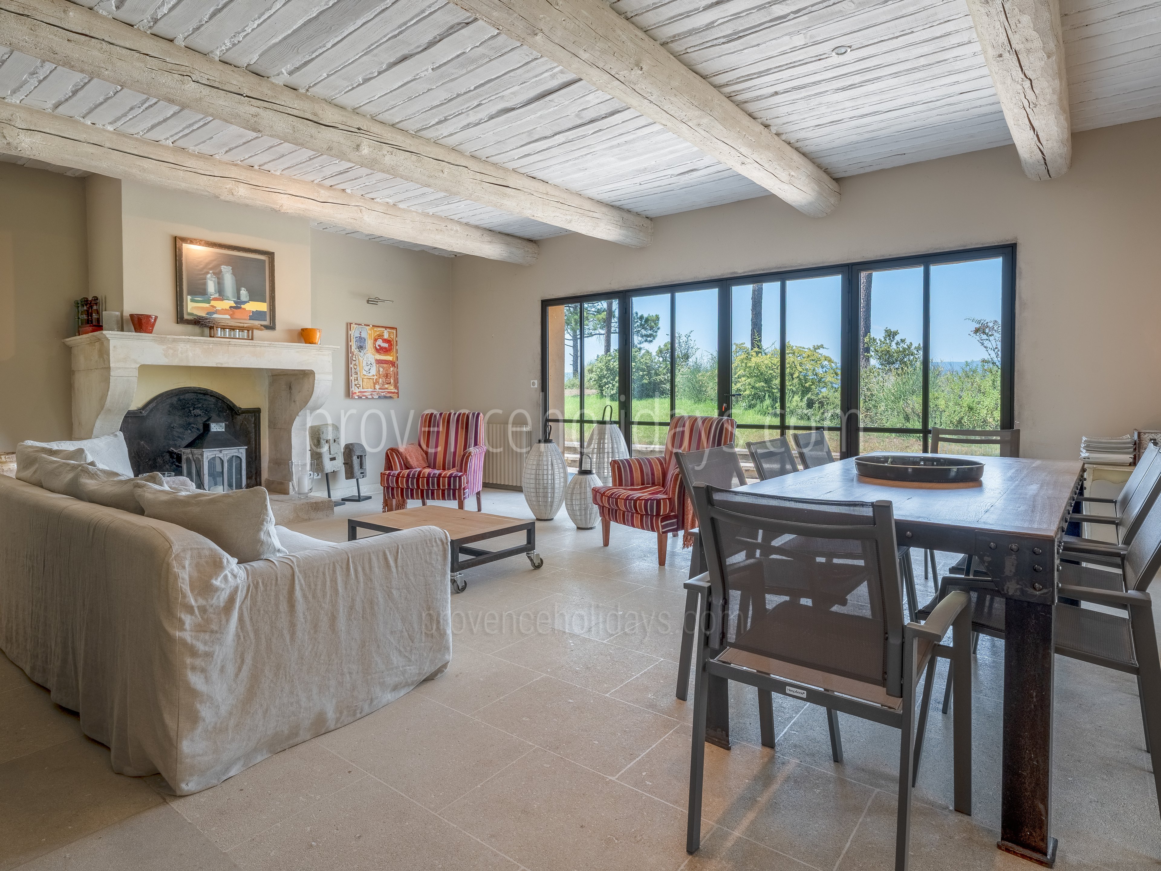 5 - La Maison des Ocres: Villa: Interior