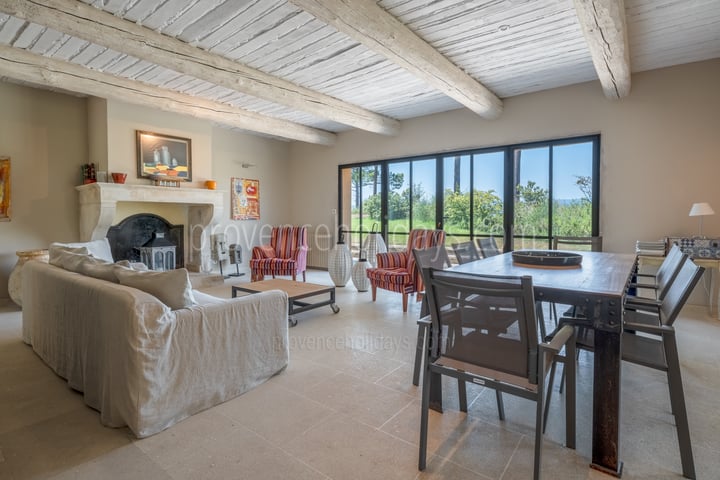 5 - La Maison des Ocres: Villa: Interior
