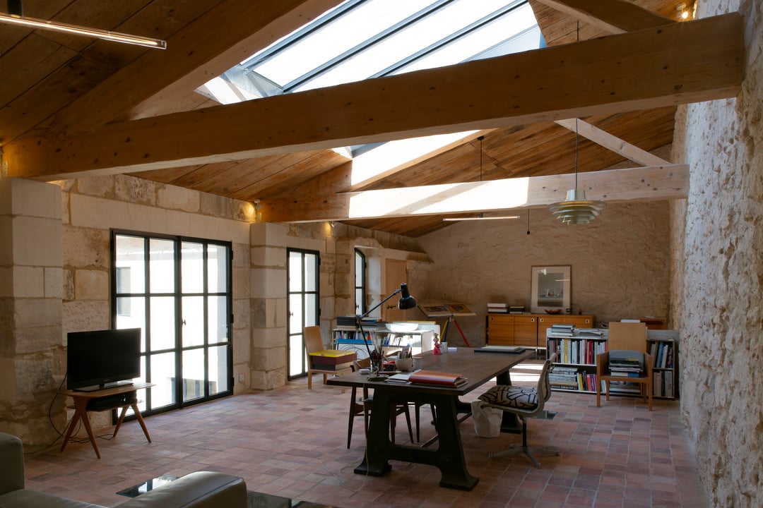 5 - La Cours des Artistes: Villa: Interior