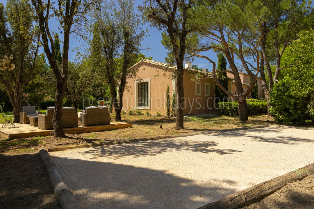 25 - Le Mas Seren: Villa: Exterior