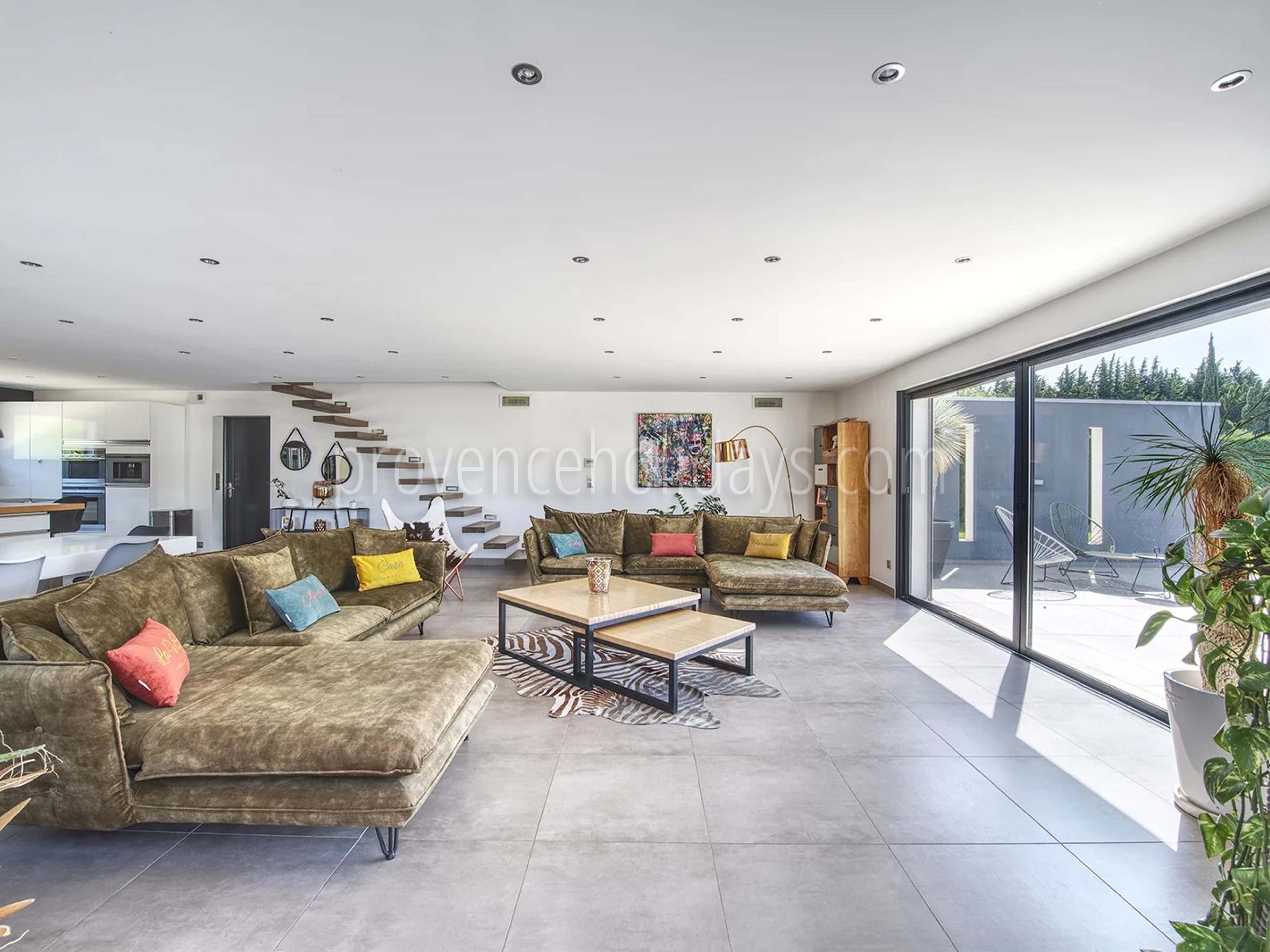 26 - House with pool house in Eyguières: Villa: Interior