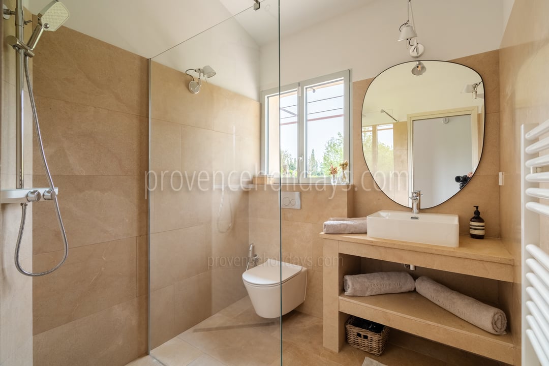 67 - Le Mas du Rollier: Villa: Bathroom