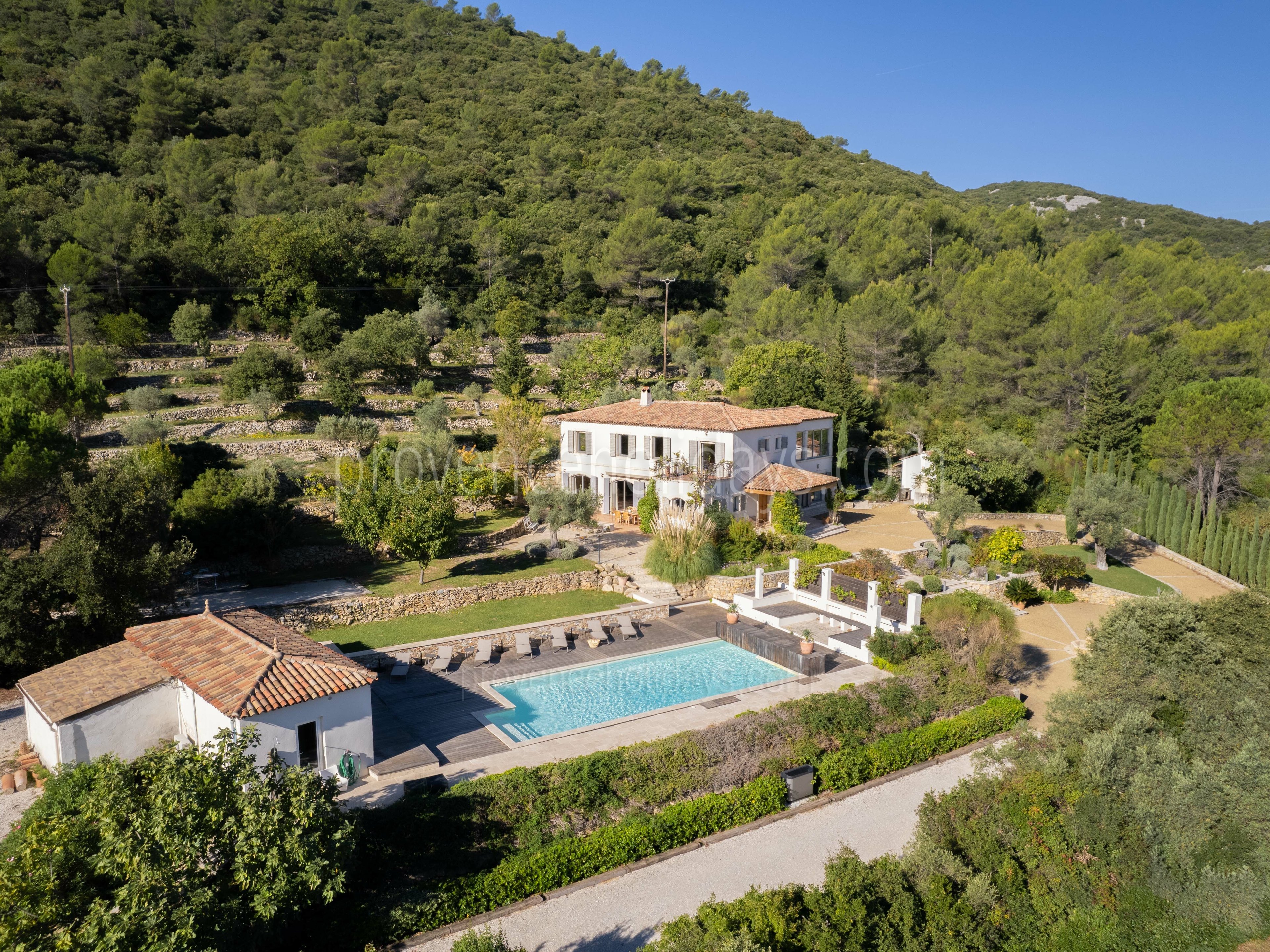 9 - Mas de la Colline: Villa: Exterior