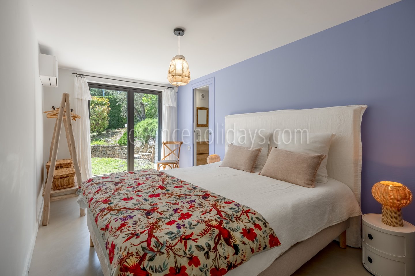 39 - Mas de la Burlande: Villa: Bedroom
