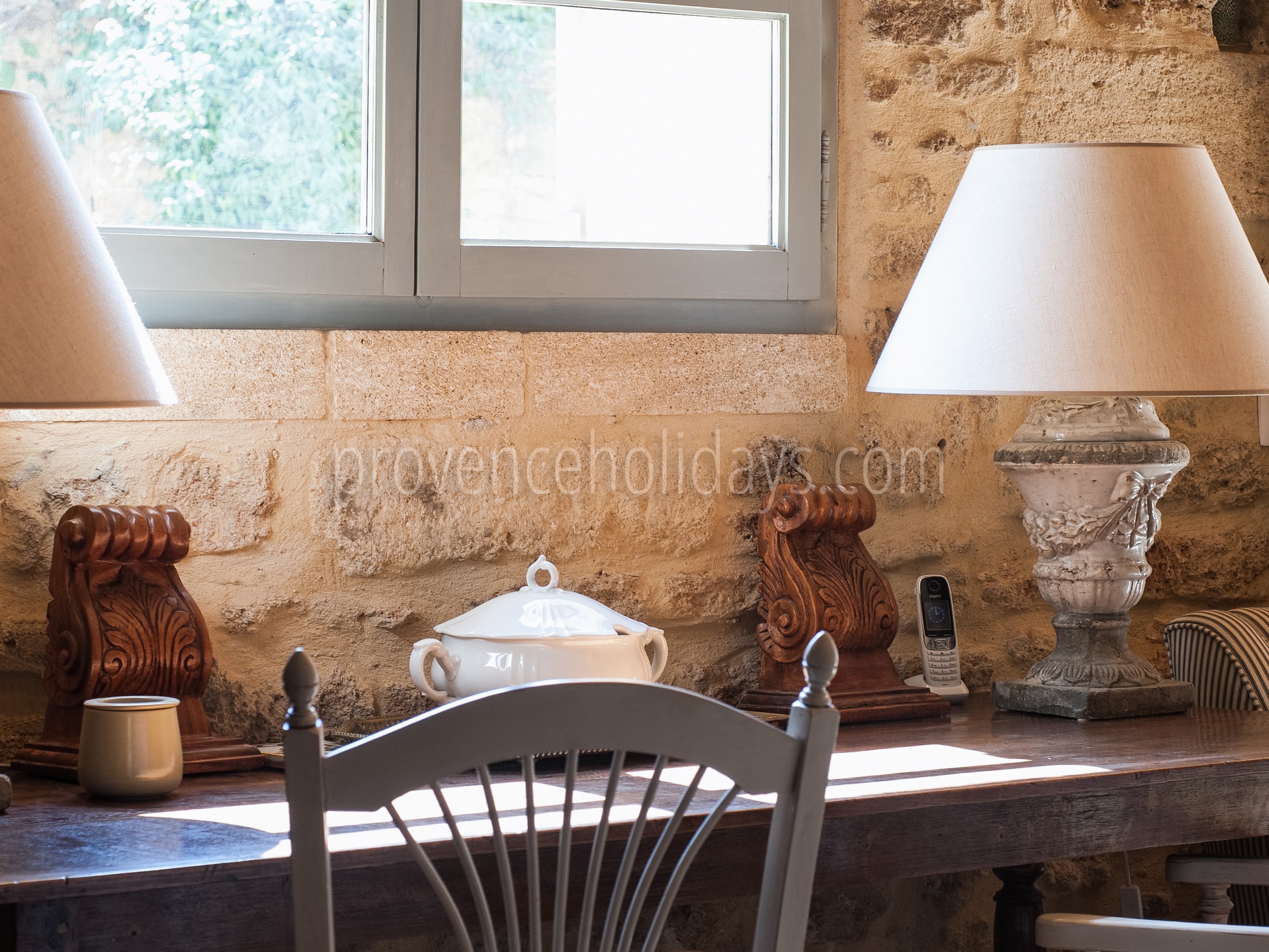 22 - Mas Pont-du-Gard: Villa: Interior