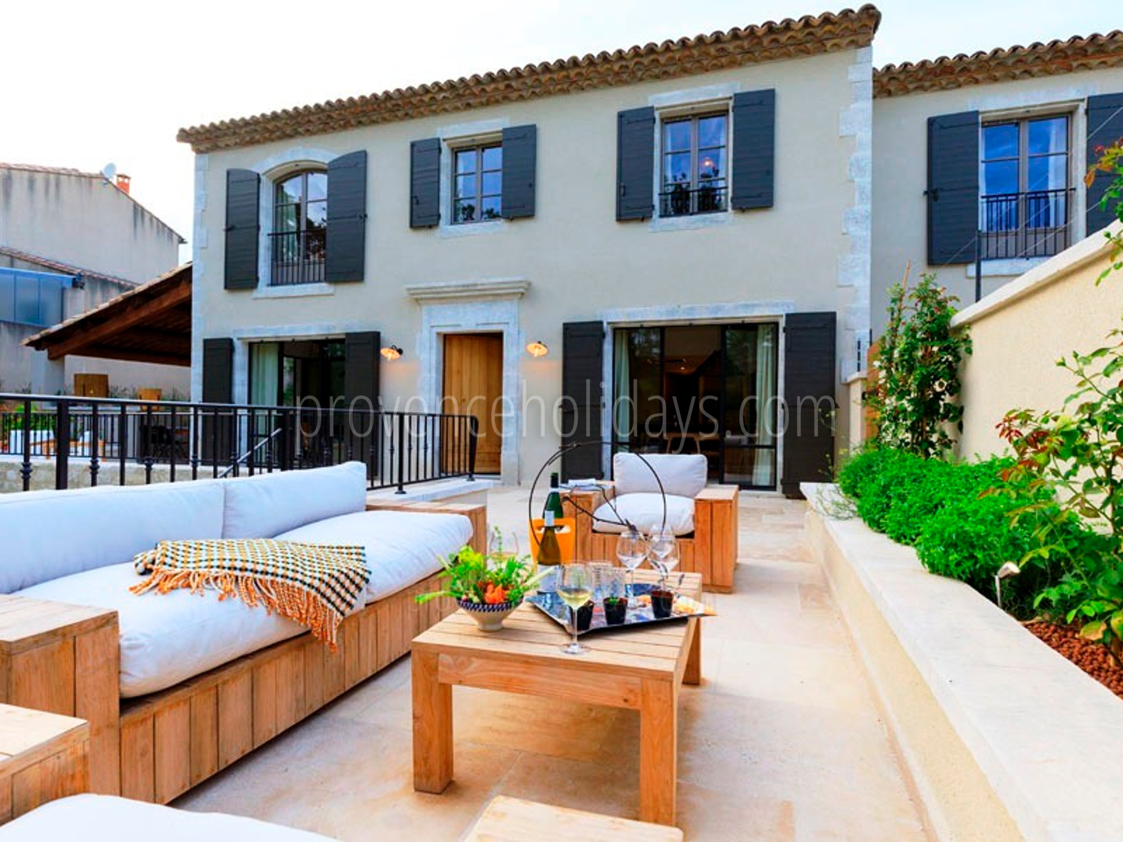 8 - Maison Alice: Villa: Exterior