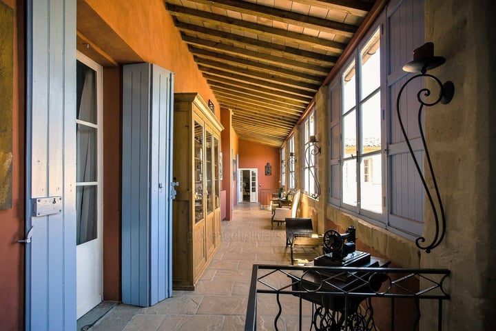 32 - Domaine d\'Uzès: Villa: Interior