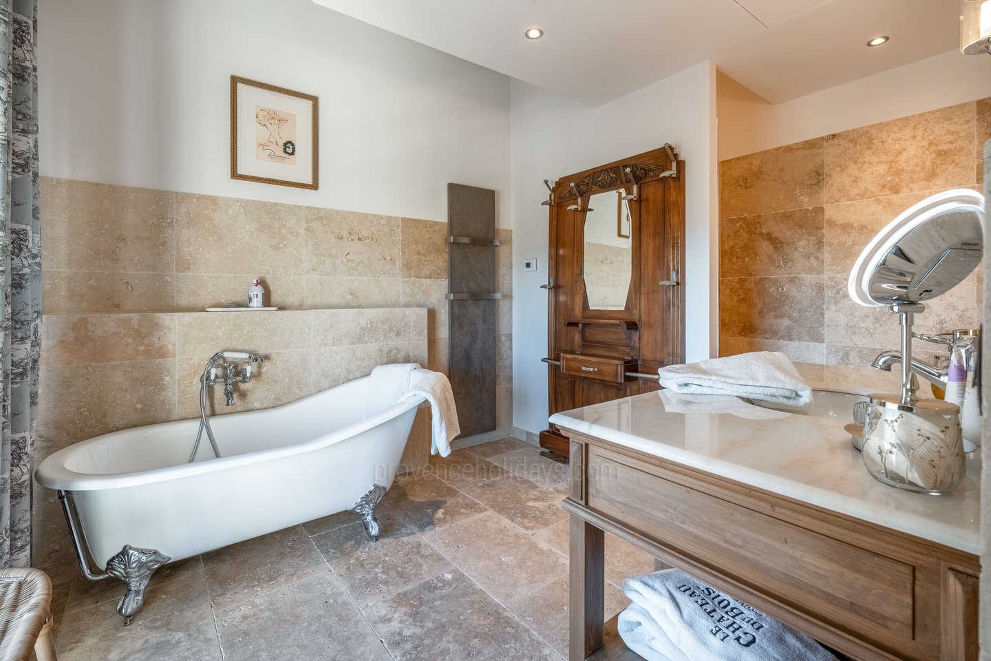 54 - Villa Monts et Lavande: Villa: Bathroom