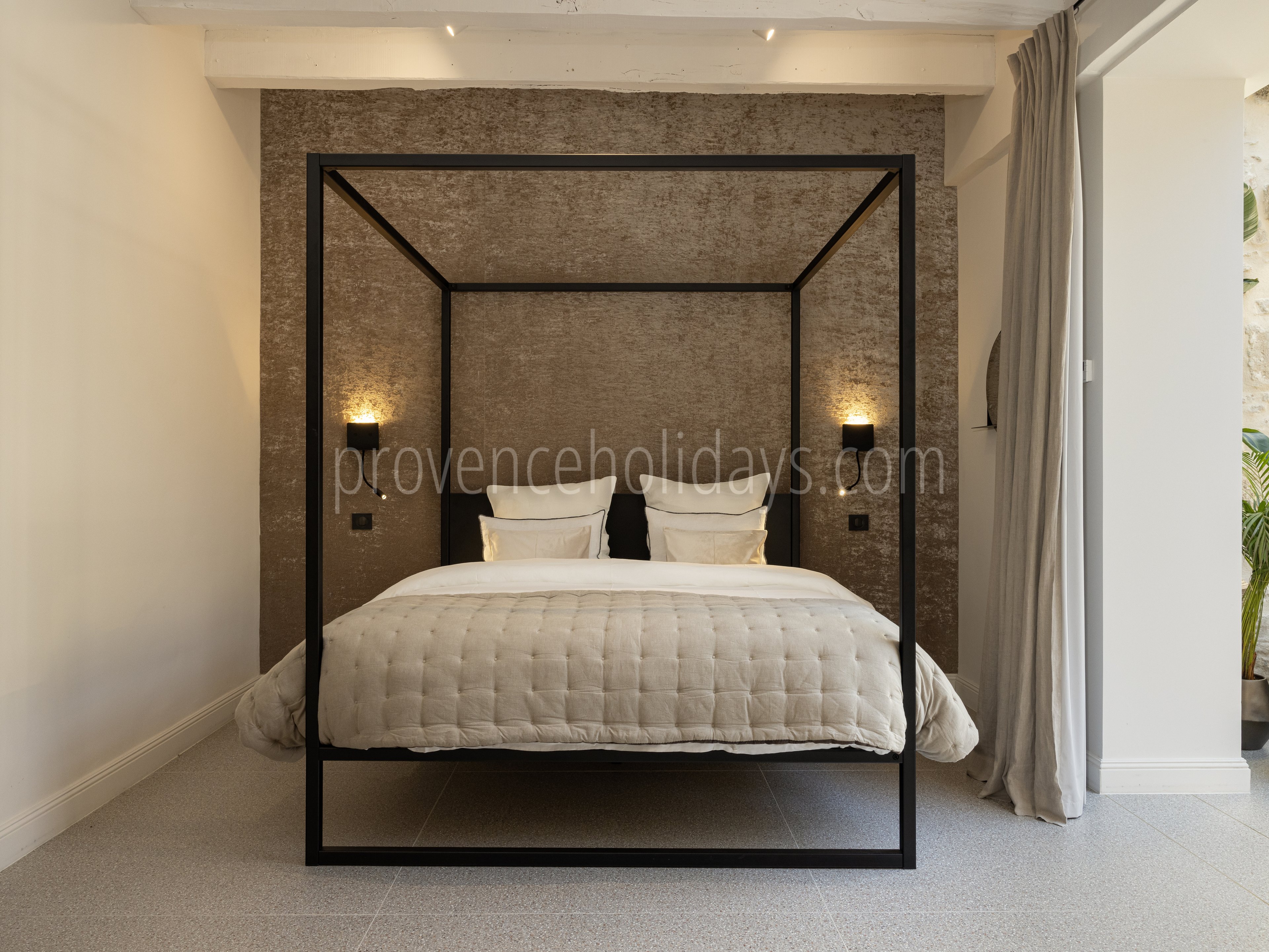 4 - Le Joyau de Paradou: Villa: Bedroom