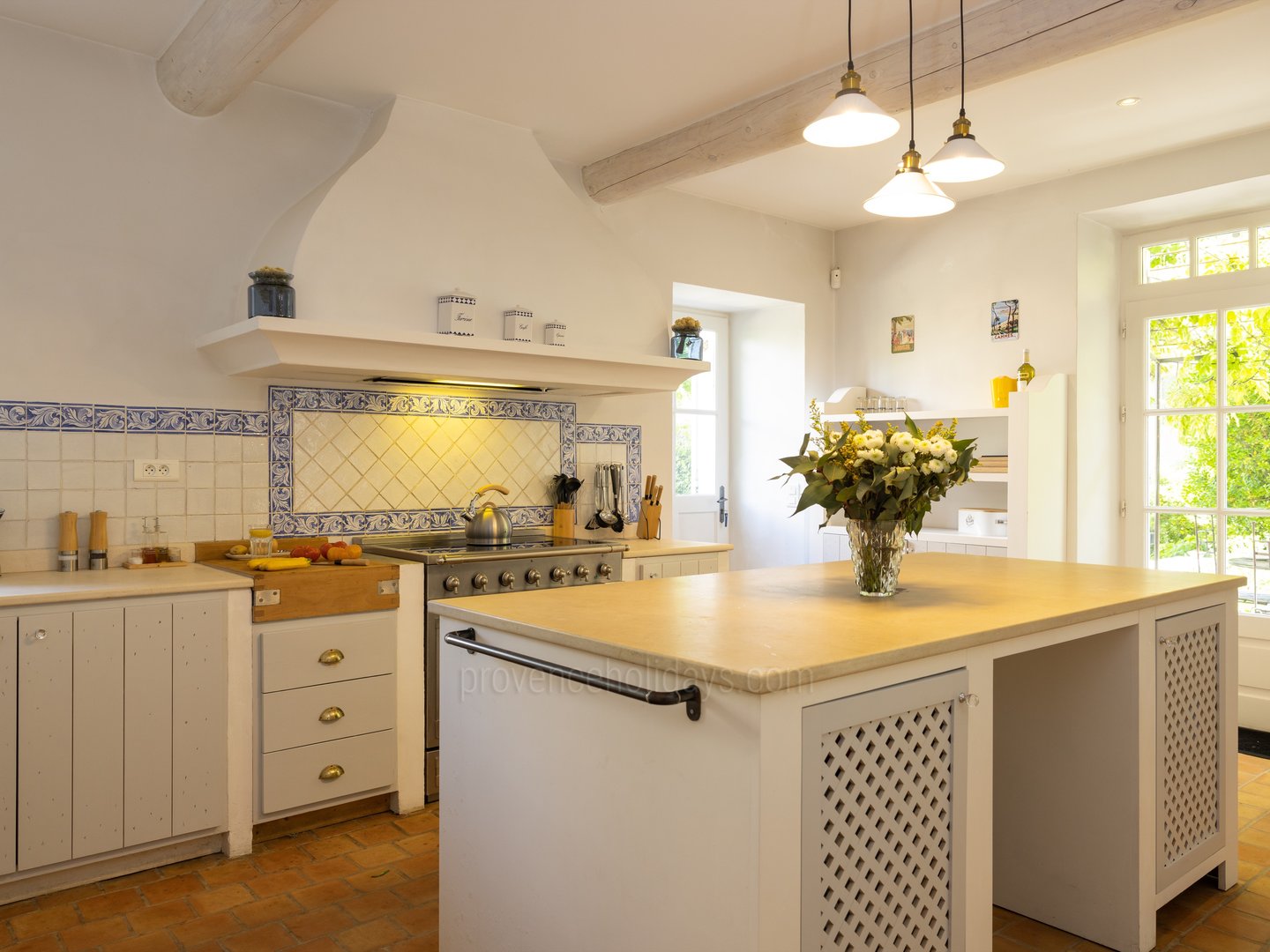 25 - Petite Bastide de Goult: Villa: Interior