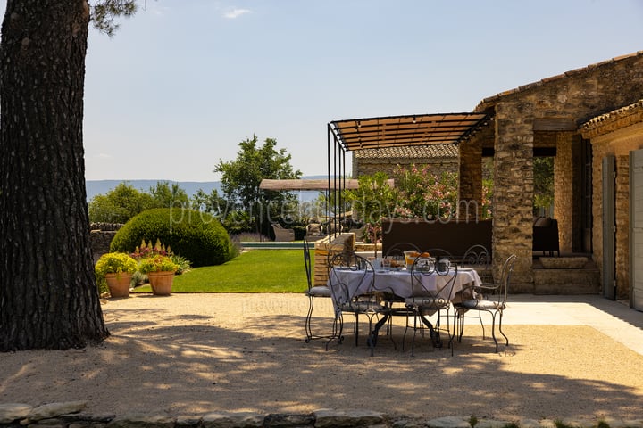 28 - Mas de Bel Air: Villa: Exterior