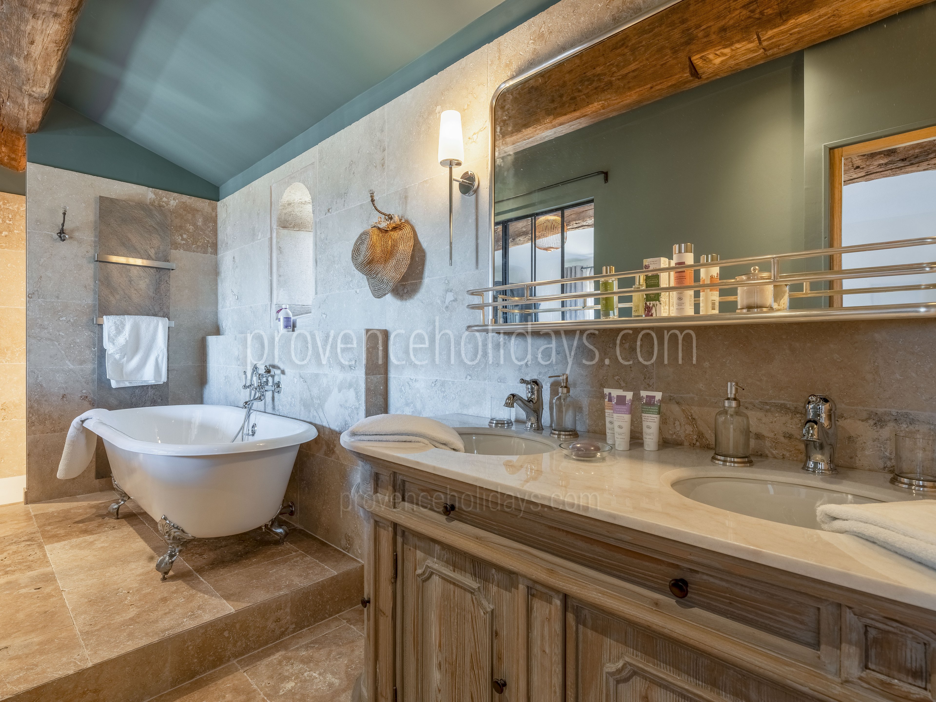 54 - Domaine Château du Bois: Villa: Bathroom