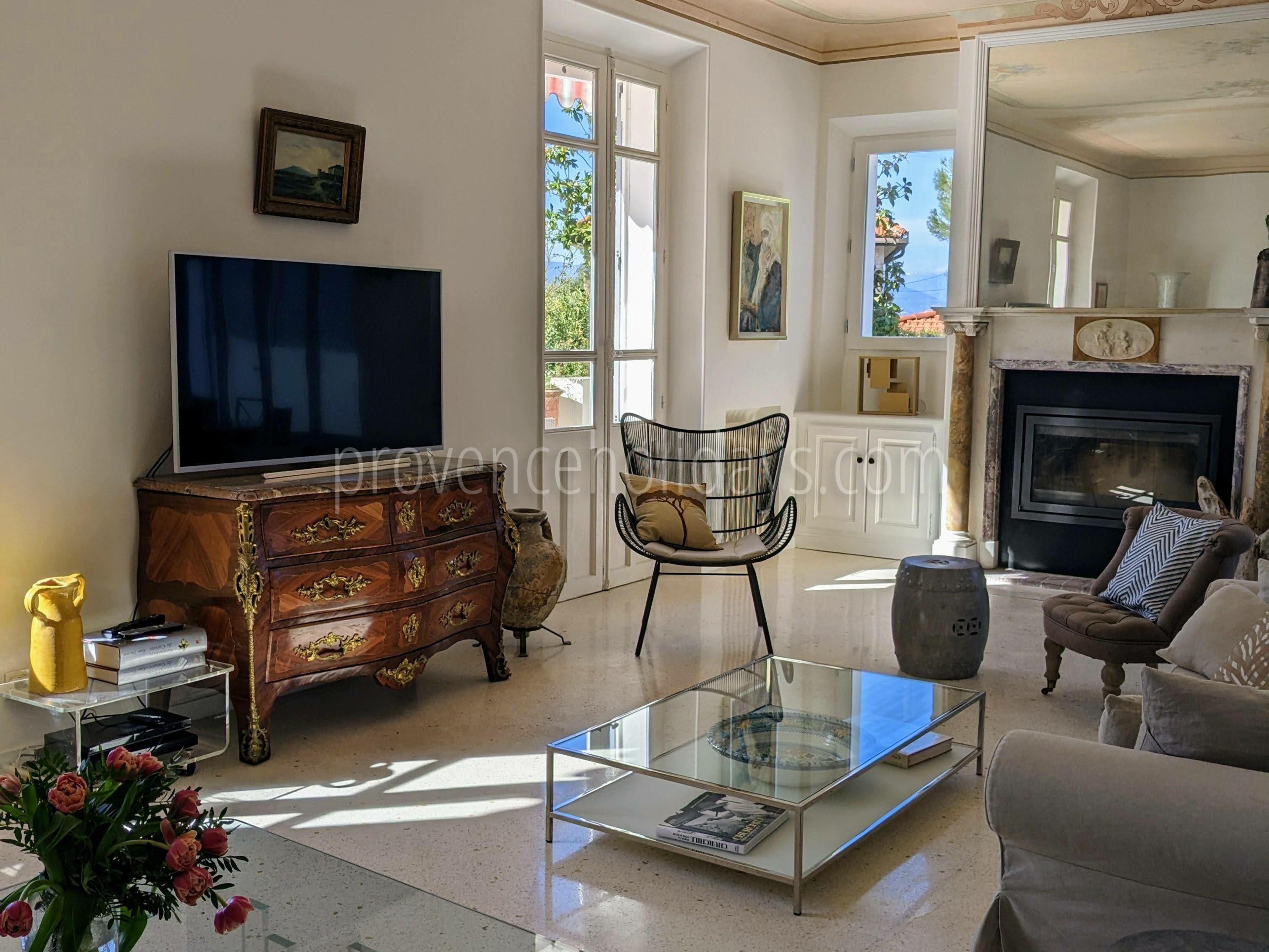 18 - Villa Cap d\'Antibes: Villa: Interior