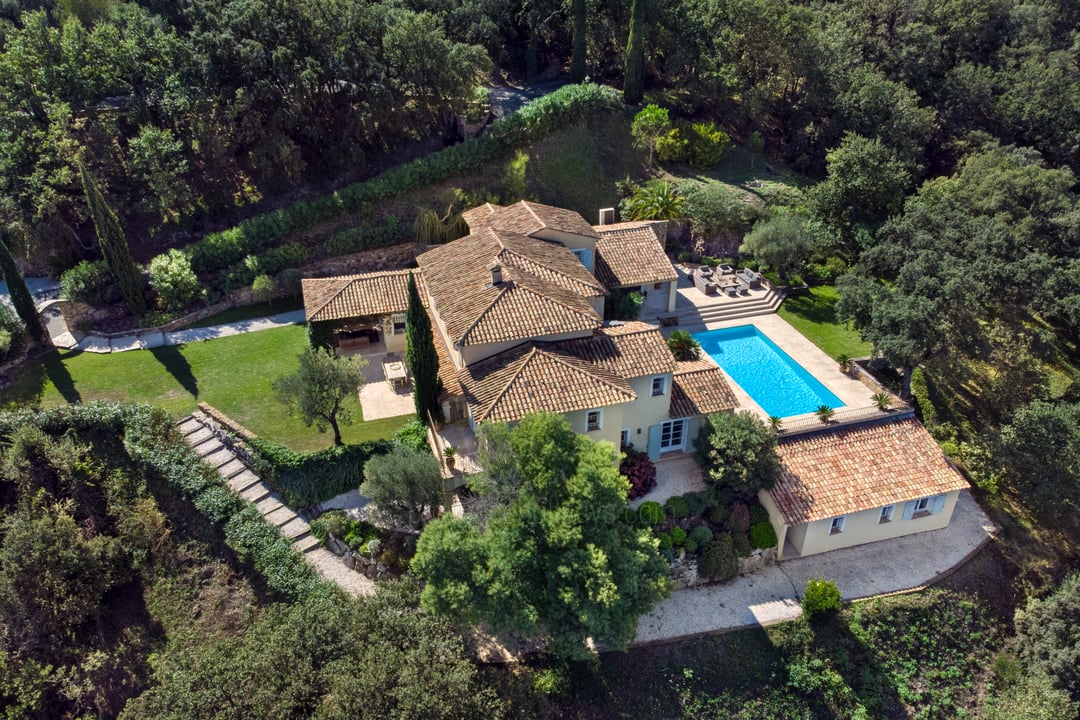 23 - Villa Luminosa: Villa: Pool