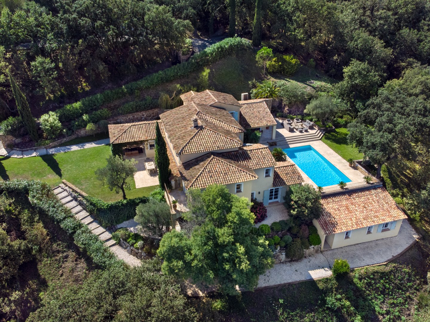 23 - Villa Luminosa: Villa: Pool