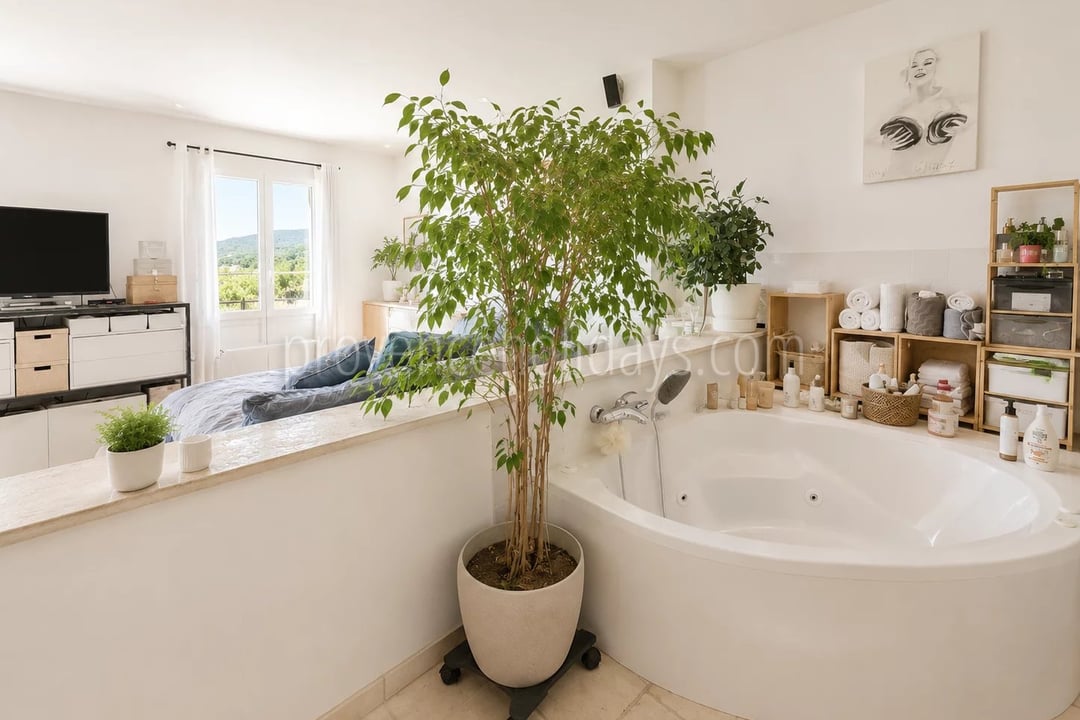 11 - Provençaalse villa in Cavalaire-sur-Mer: Villa: Bathroom