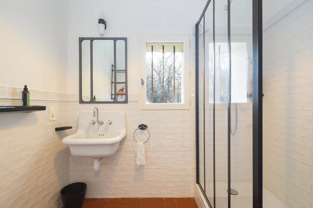 44 - Bastide de Goult: Villa: Bathroom