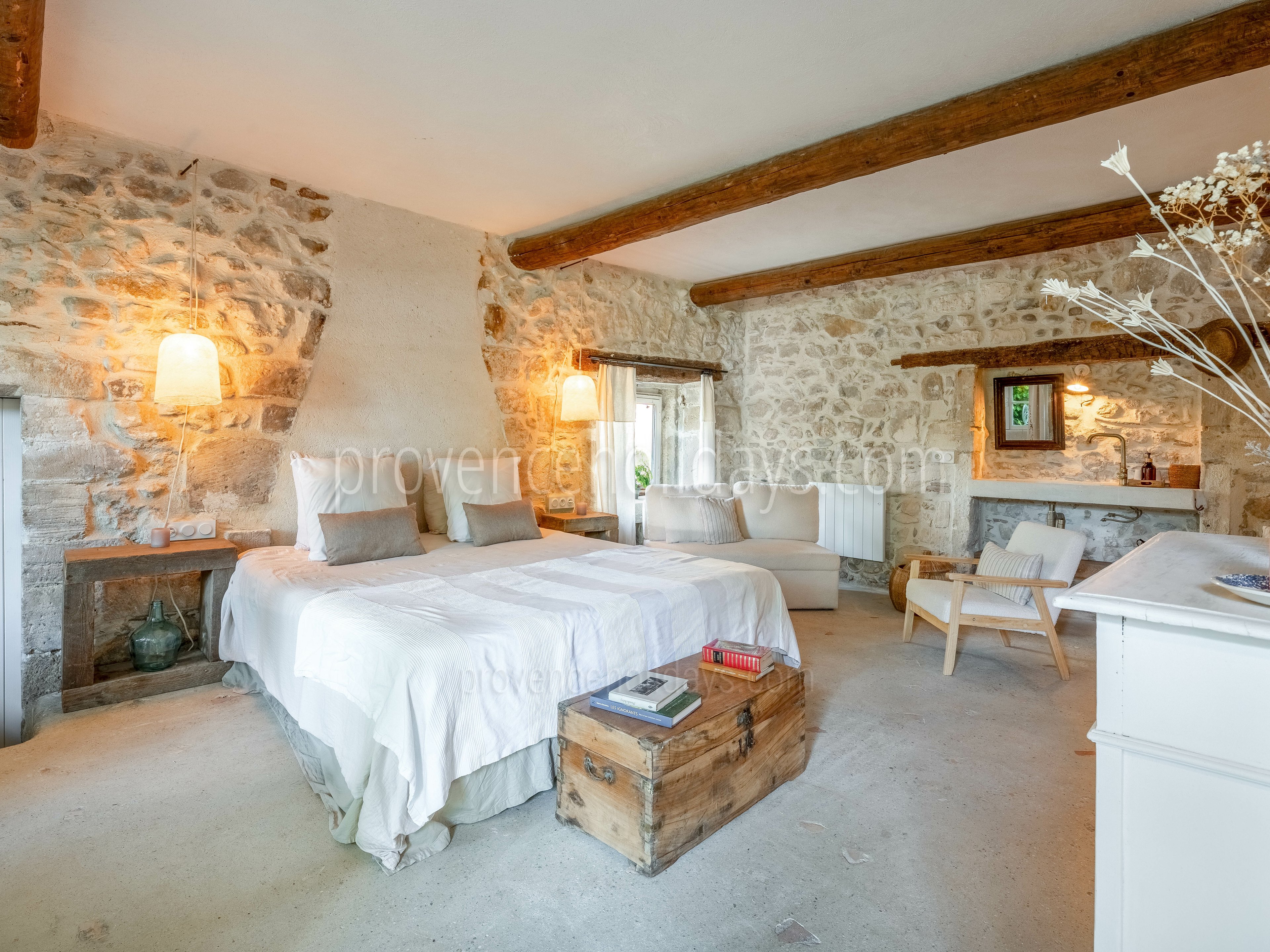 25 - Mas des Champs: Villa: Bedroom