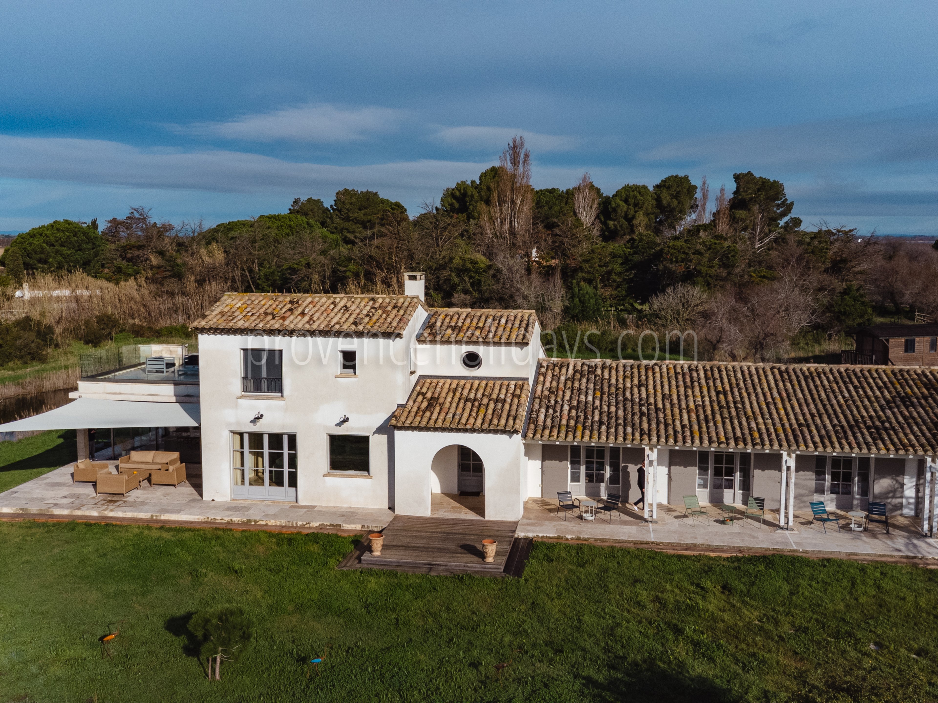 32 - Le Mas Sainte Marie: Villa: Exterior