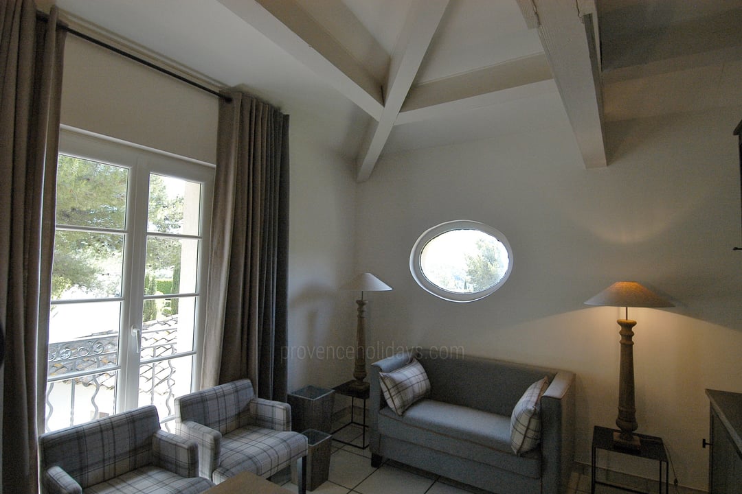31 - Villa des Pins: Villa: Interior