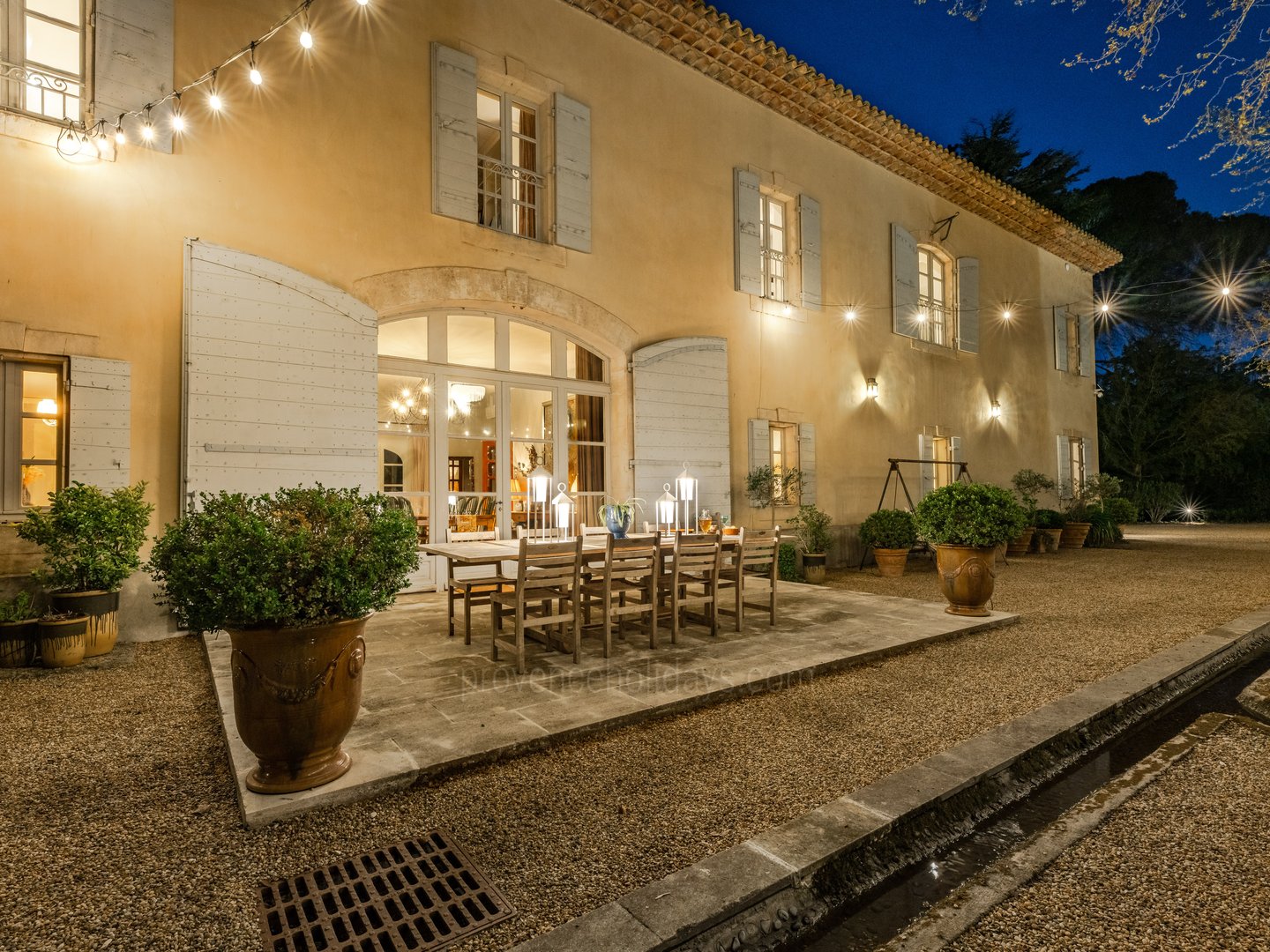 72 - Eden Provençal: Villa: Exterior
