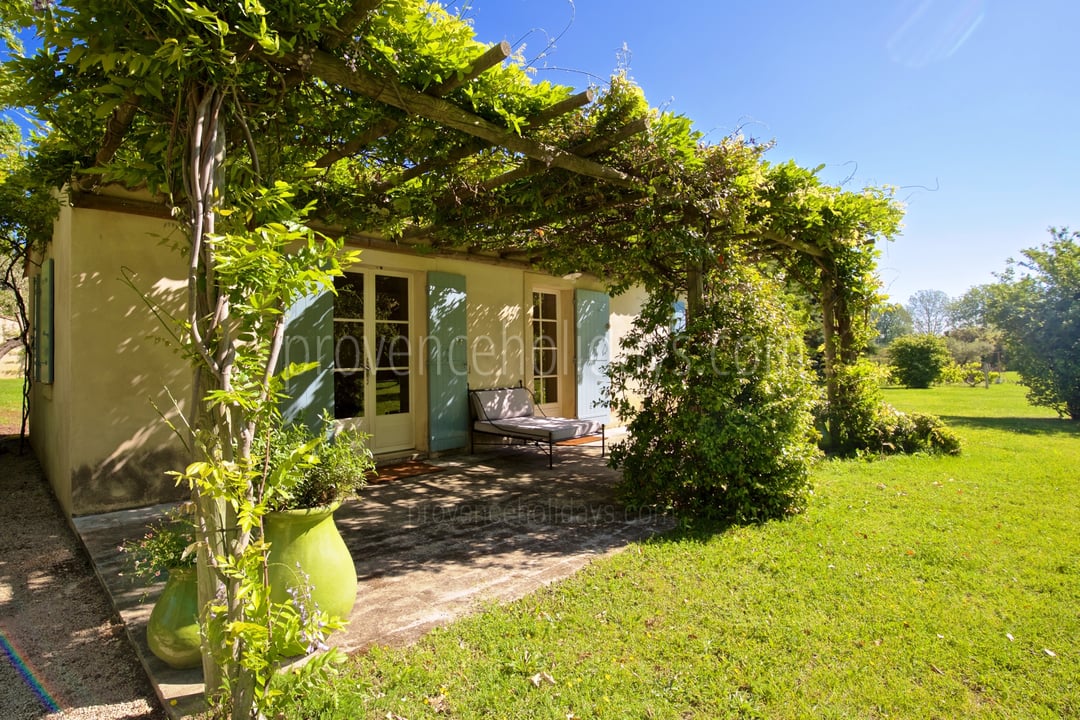 19 - Mas Provence: Villa: Exterior