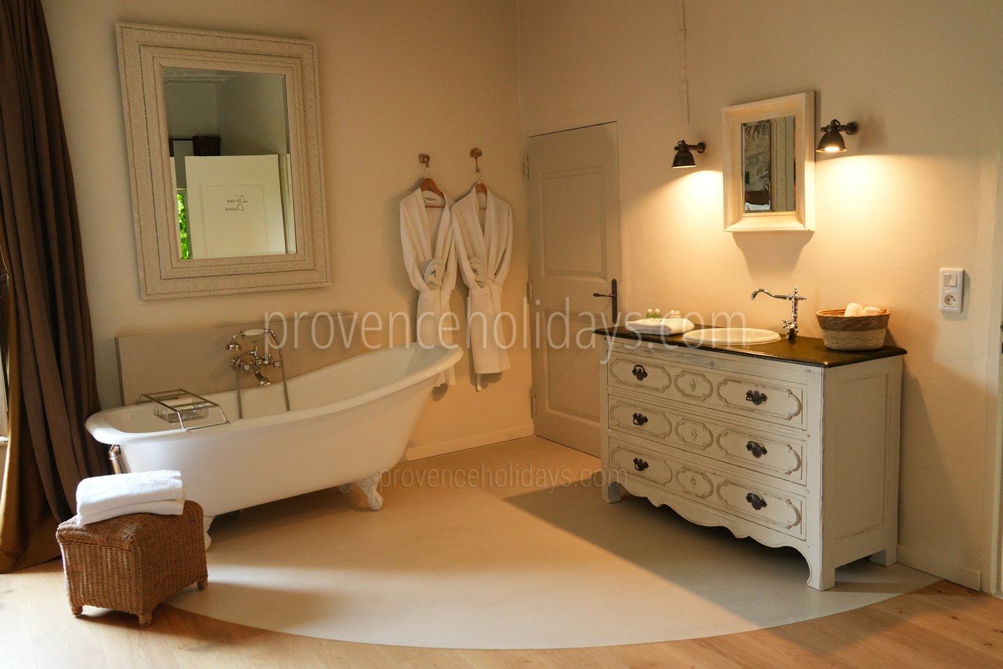 29 - Domaine du Grand Chêne: Villa: Bedroom