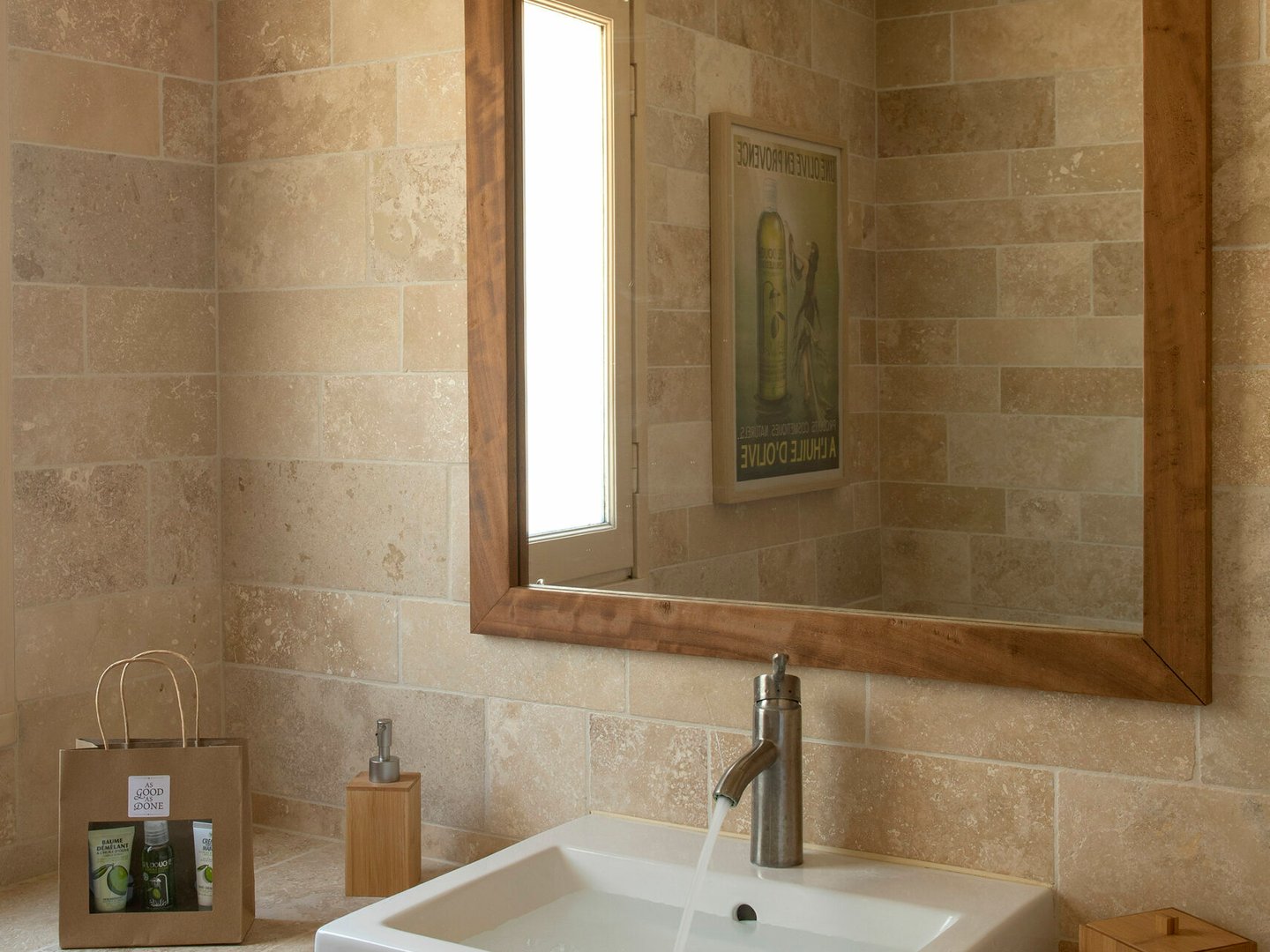 22 - Mas du Trident: Villa: Bathroom