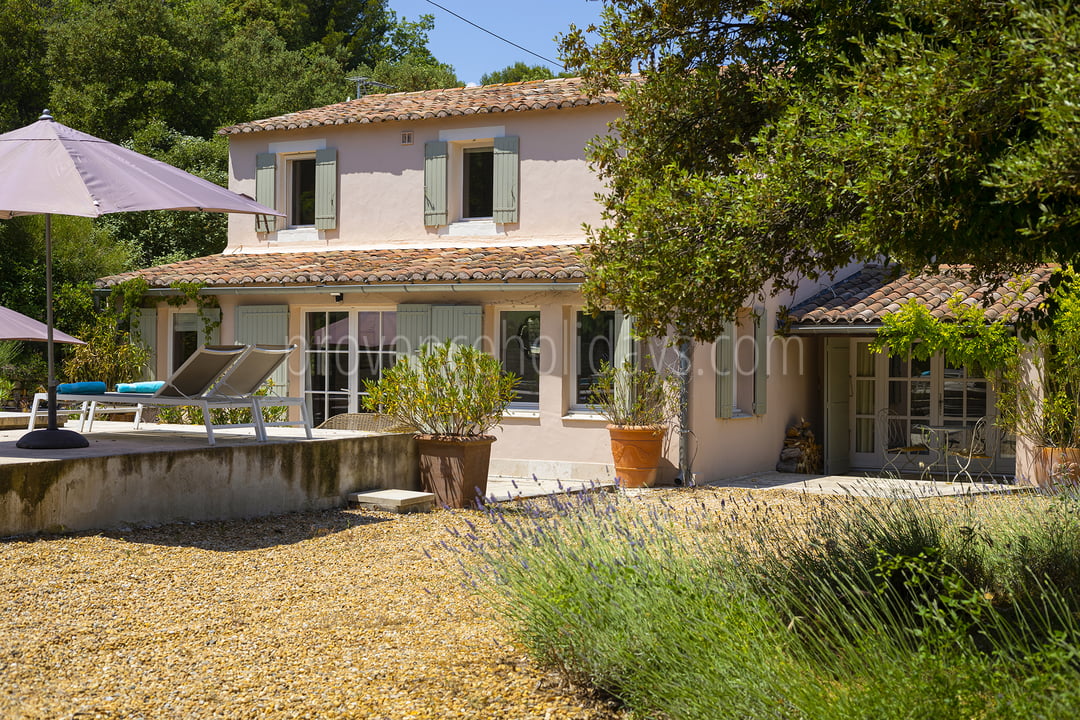 12 - Maison de la Colline: Villa: Exterior