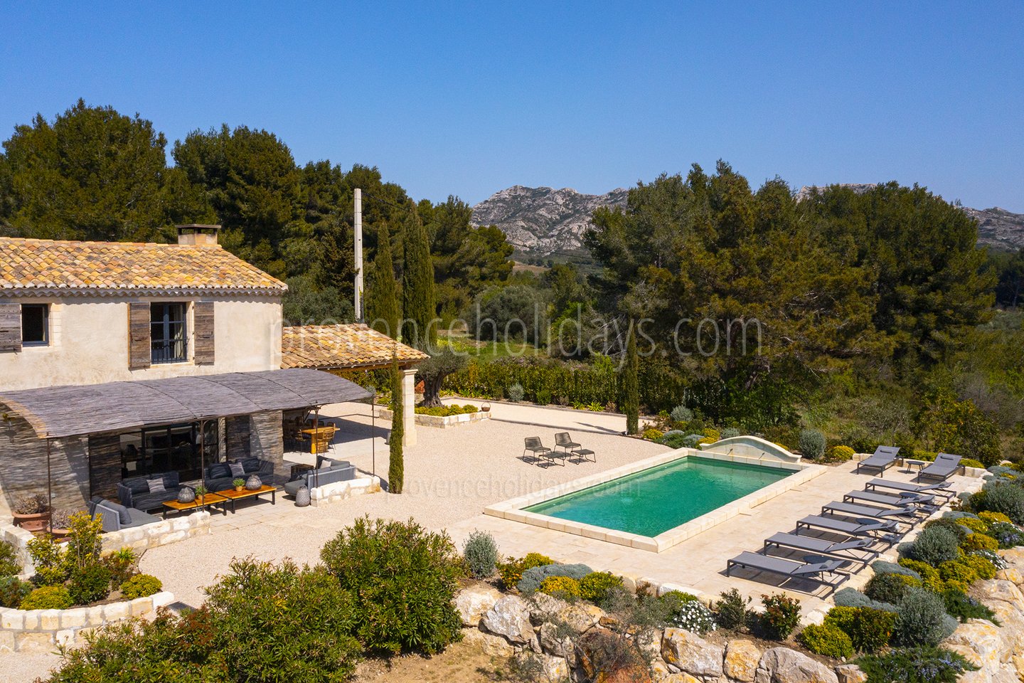 43 - Mas de Provence: Villa: Exterior