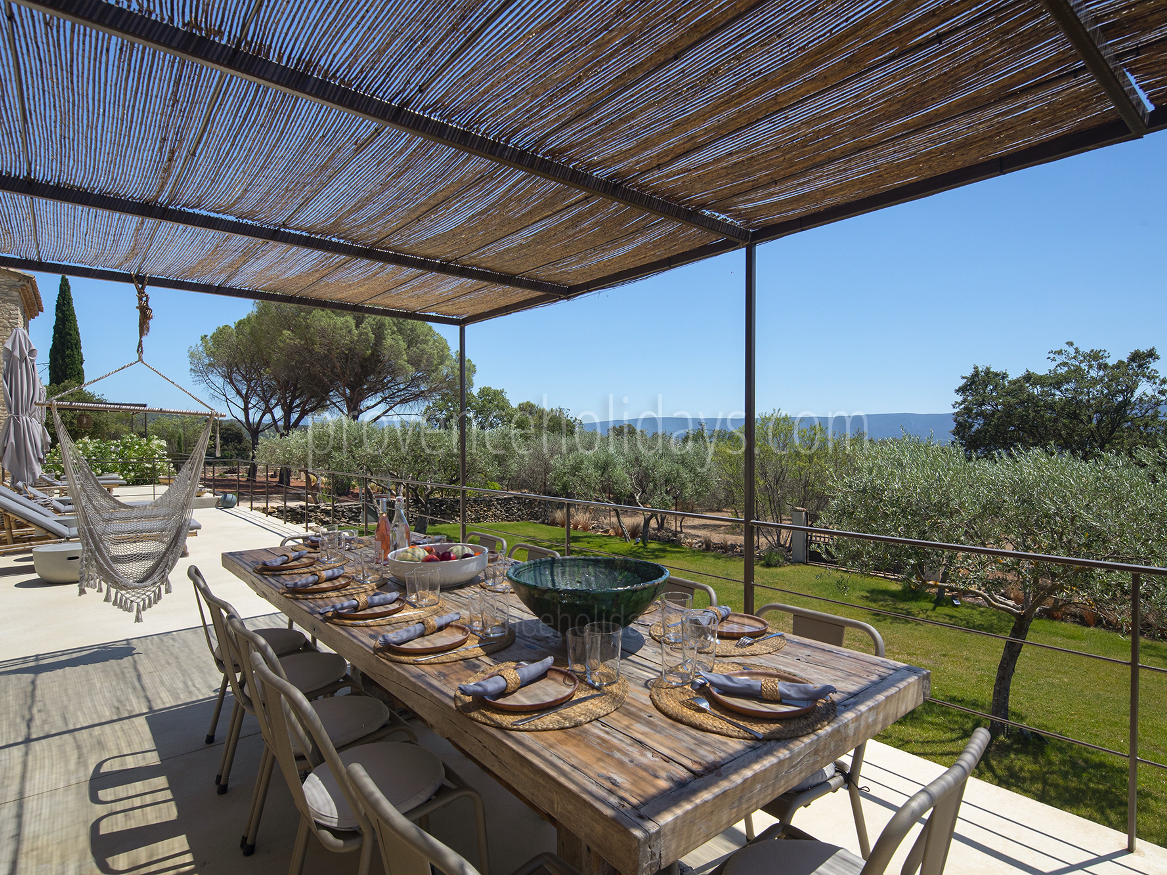 23 - Escapade en Luberon: Villa: Exterior