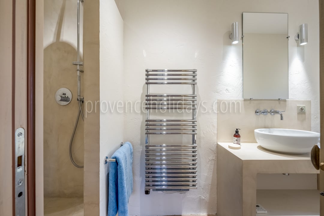 31 - Mas du Fort: Villa: Bathroom