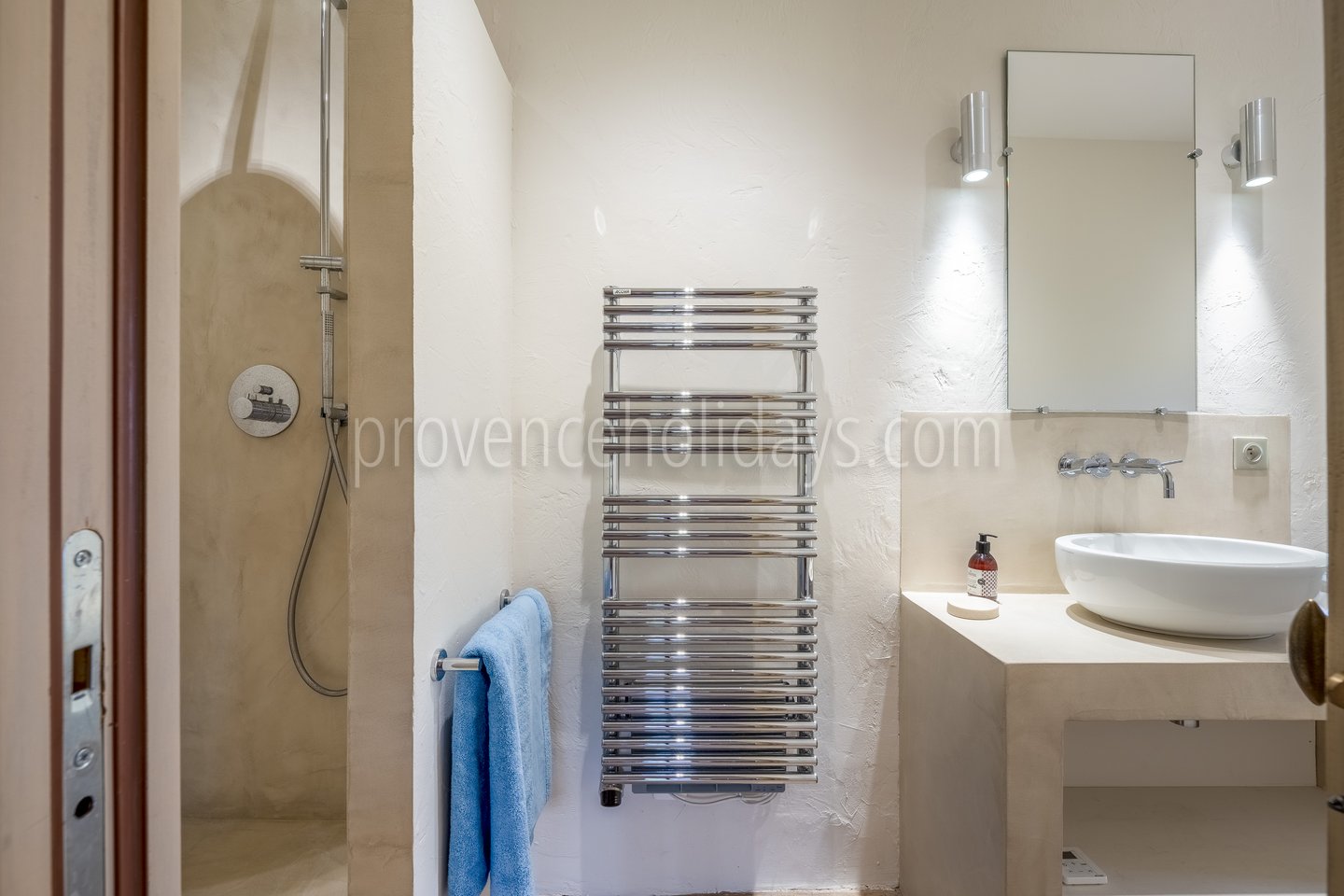 31 - Mas du Fort: Villa: Bathroom