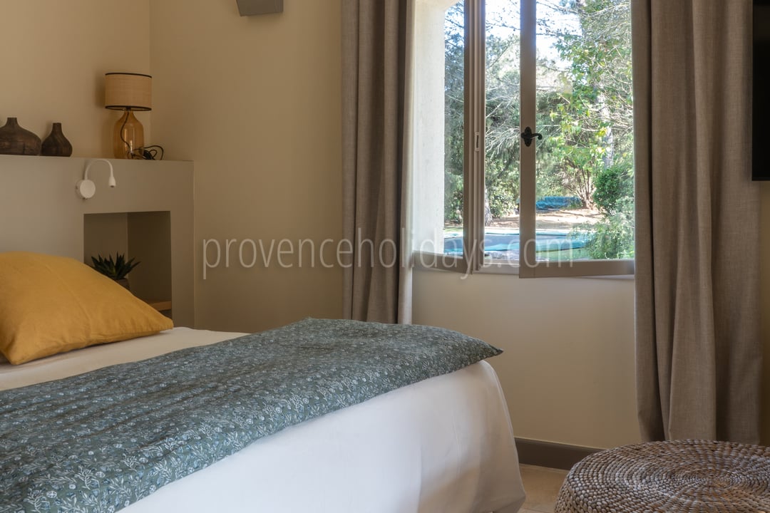 20 - Mas des Aupiho: Villa: Bedroom