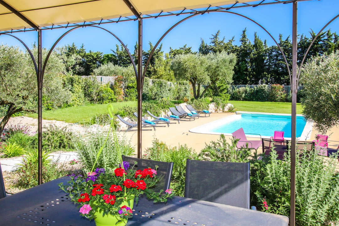 Stunning holiday home with heated pool near the Mont Ventoux