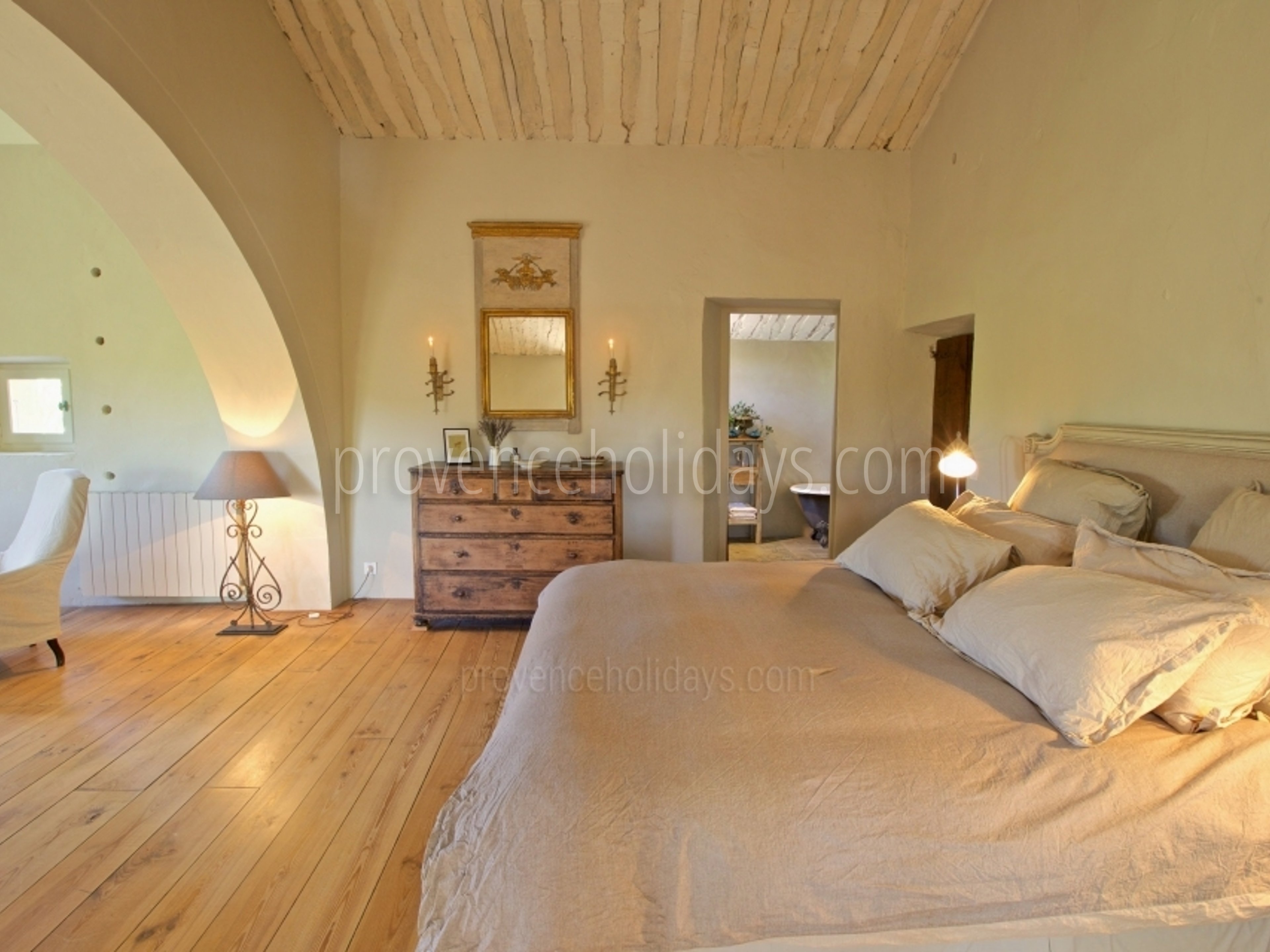 70 - Mas des Lavandes: Villa: Interior