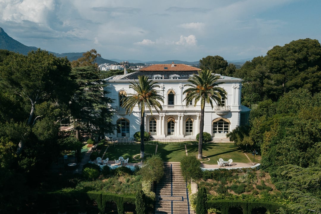 Villa d'exception avec piscine chauffée au Pradet