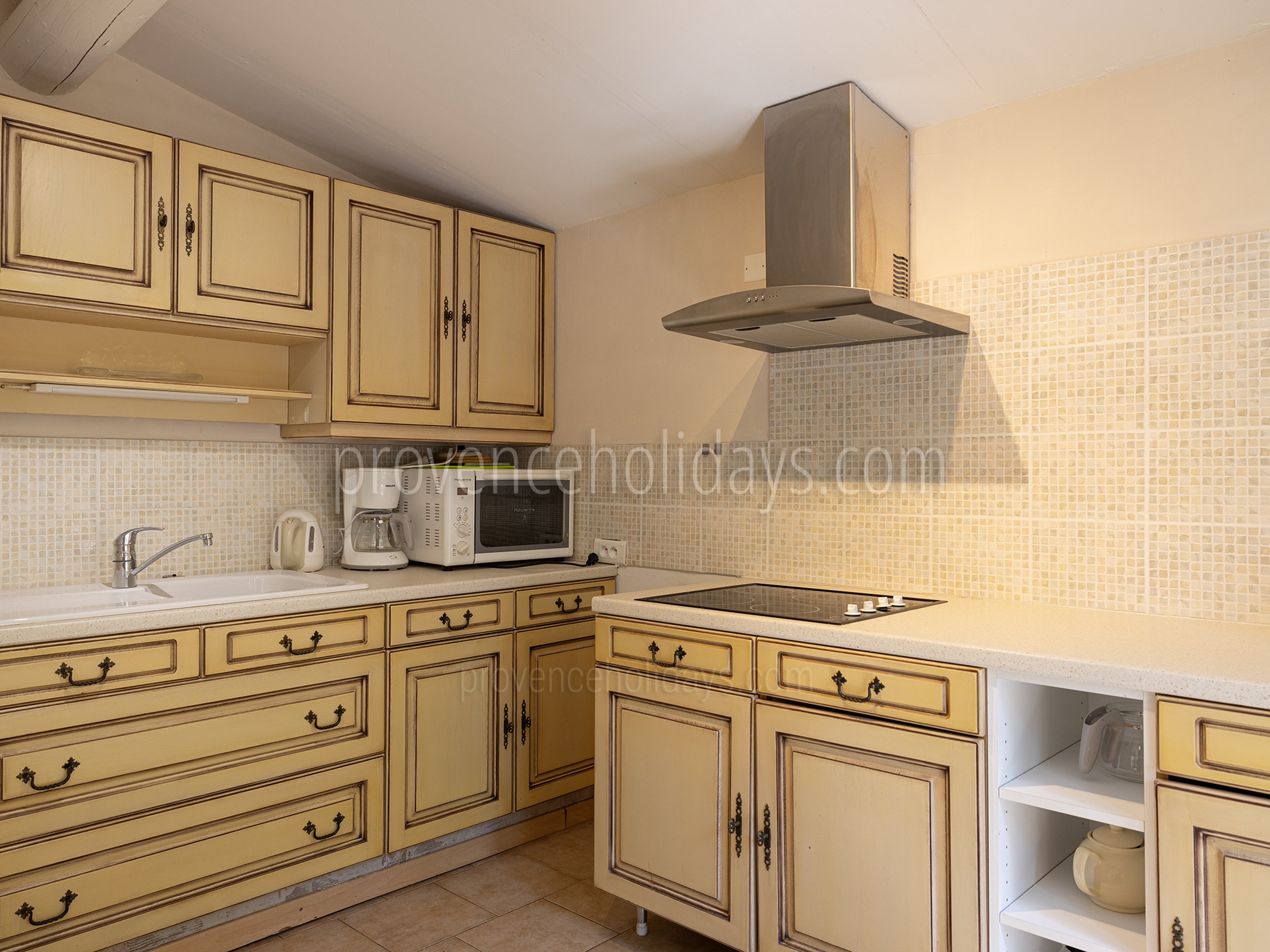 25 - Mas Heyrauds: Villa: Interior