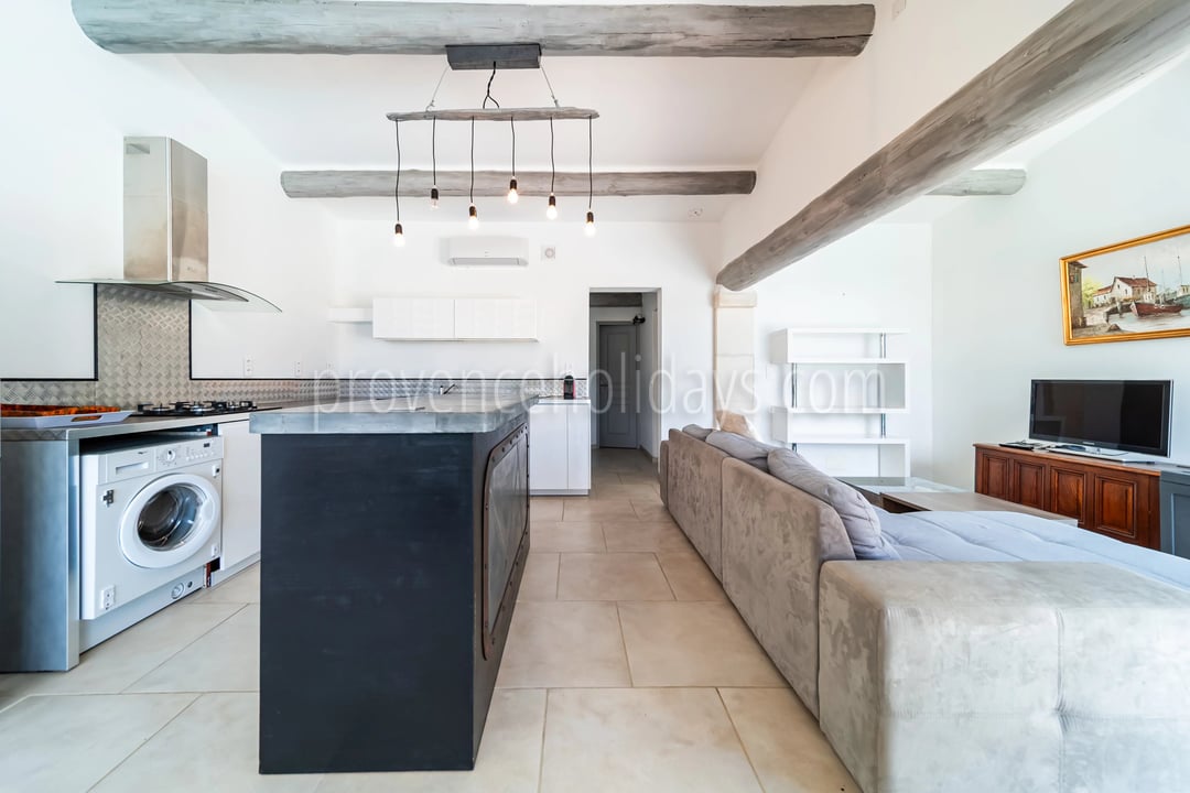 19 - Characterful mas in Bonnieux: Villa: Interior