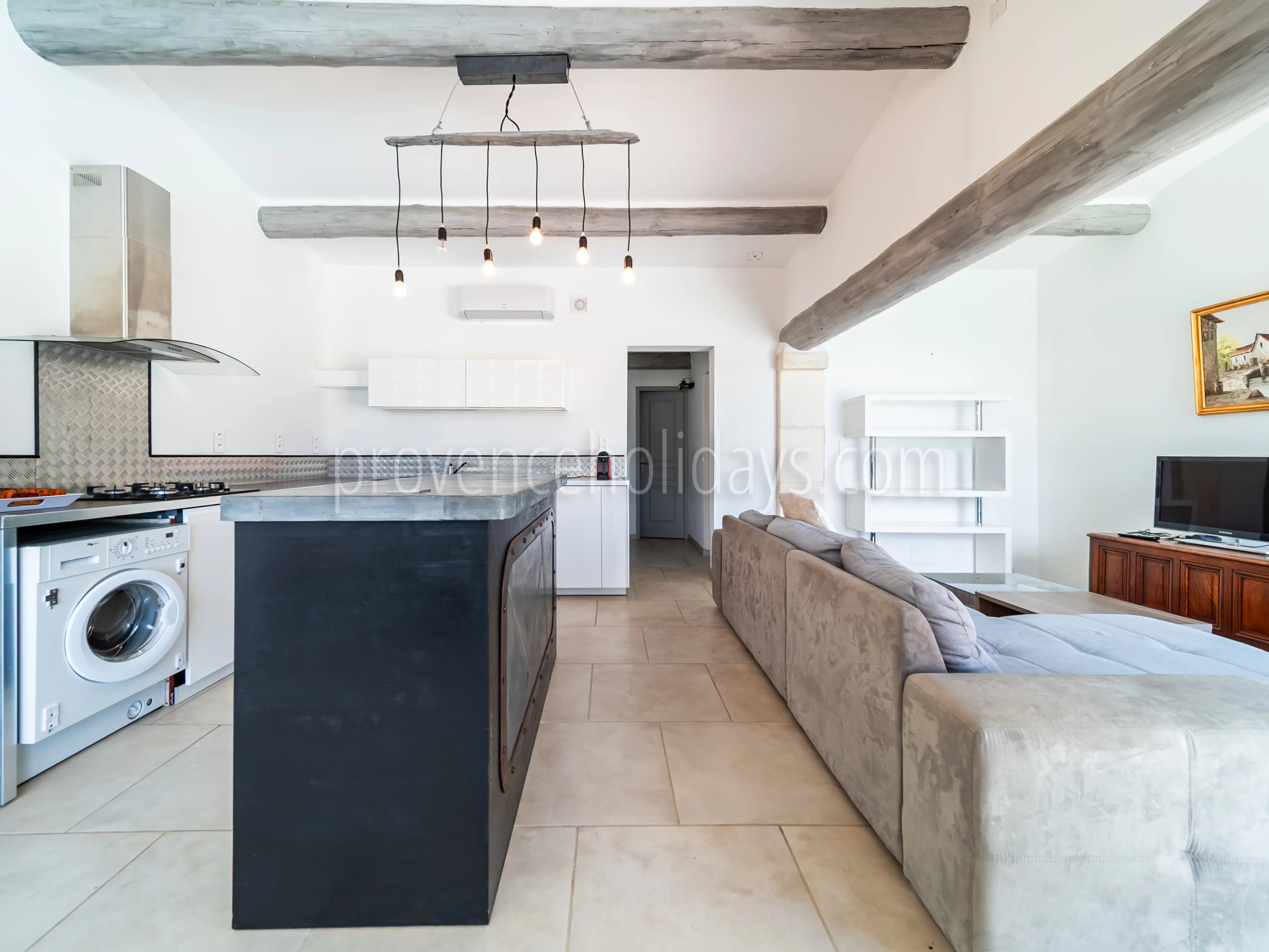 19 - Characterful mas in Bonnieux: Villa: Interior
