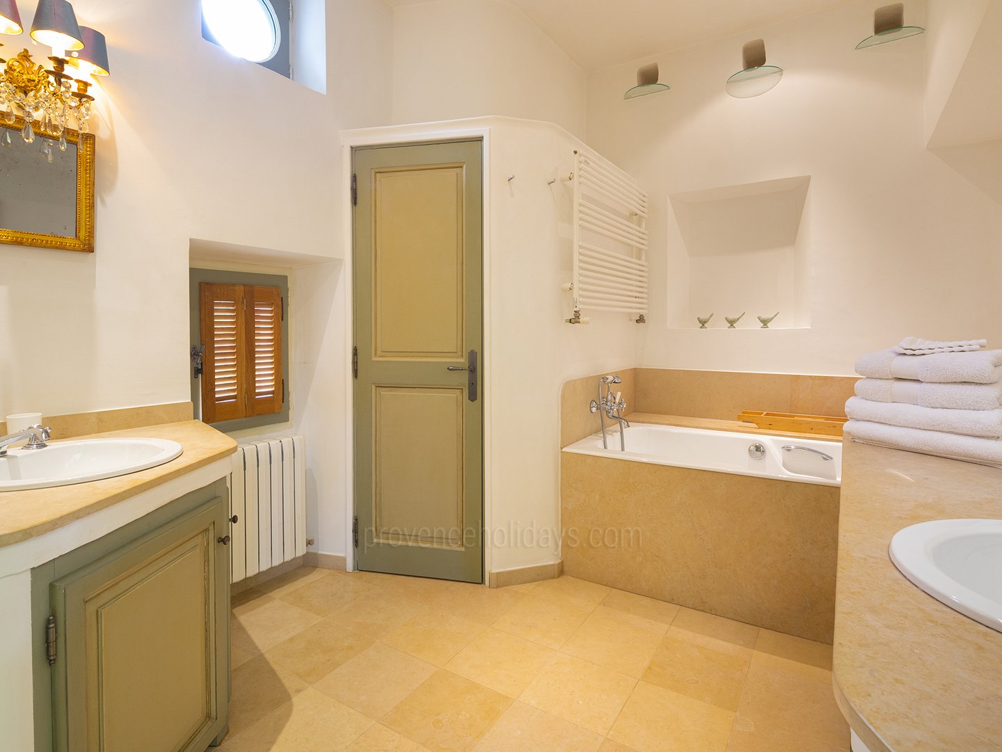 40 - Mas Trigaud: Villa: Bathroom