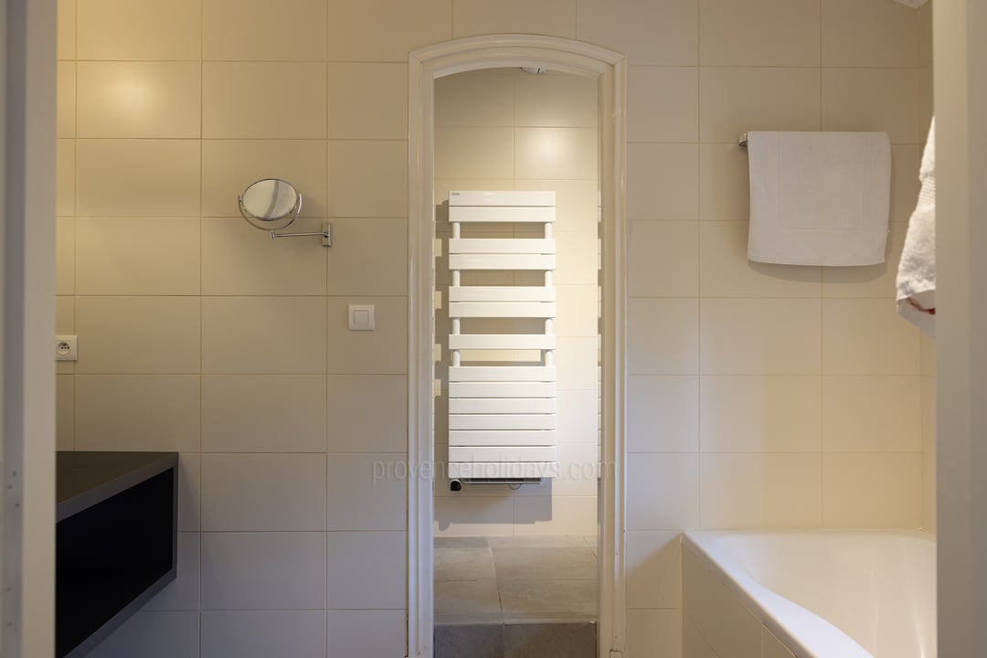 44 - Mas de Tournesol: Villa: Bathroom