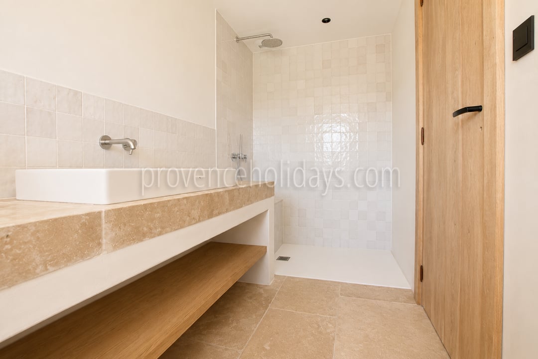 63 - Mas provençal à Eygalières: Villa: Bathroom
